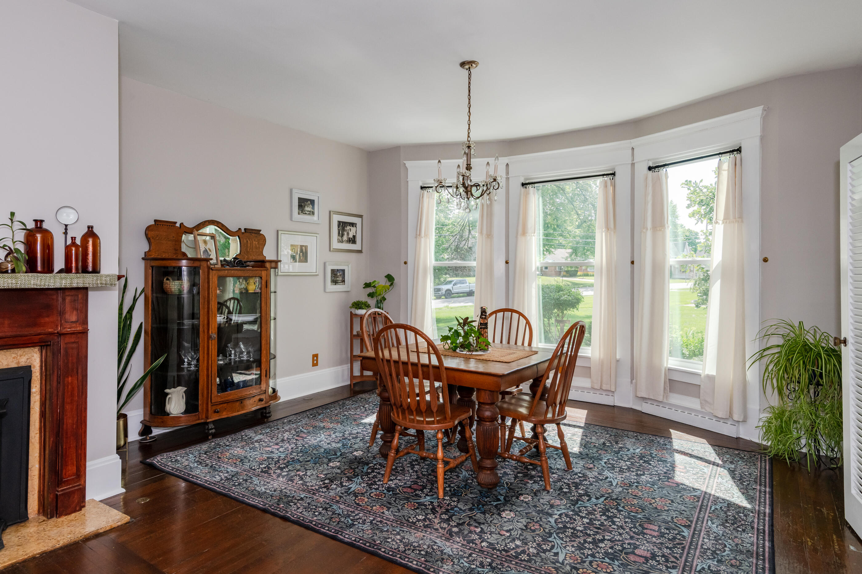 4 High, Mechanicsburg, Ohio 43044