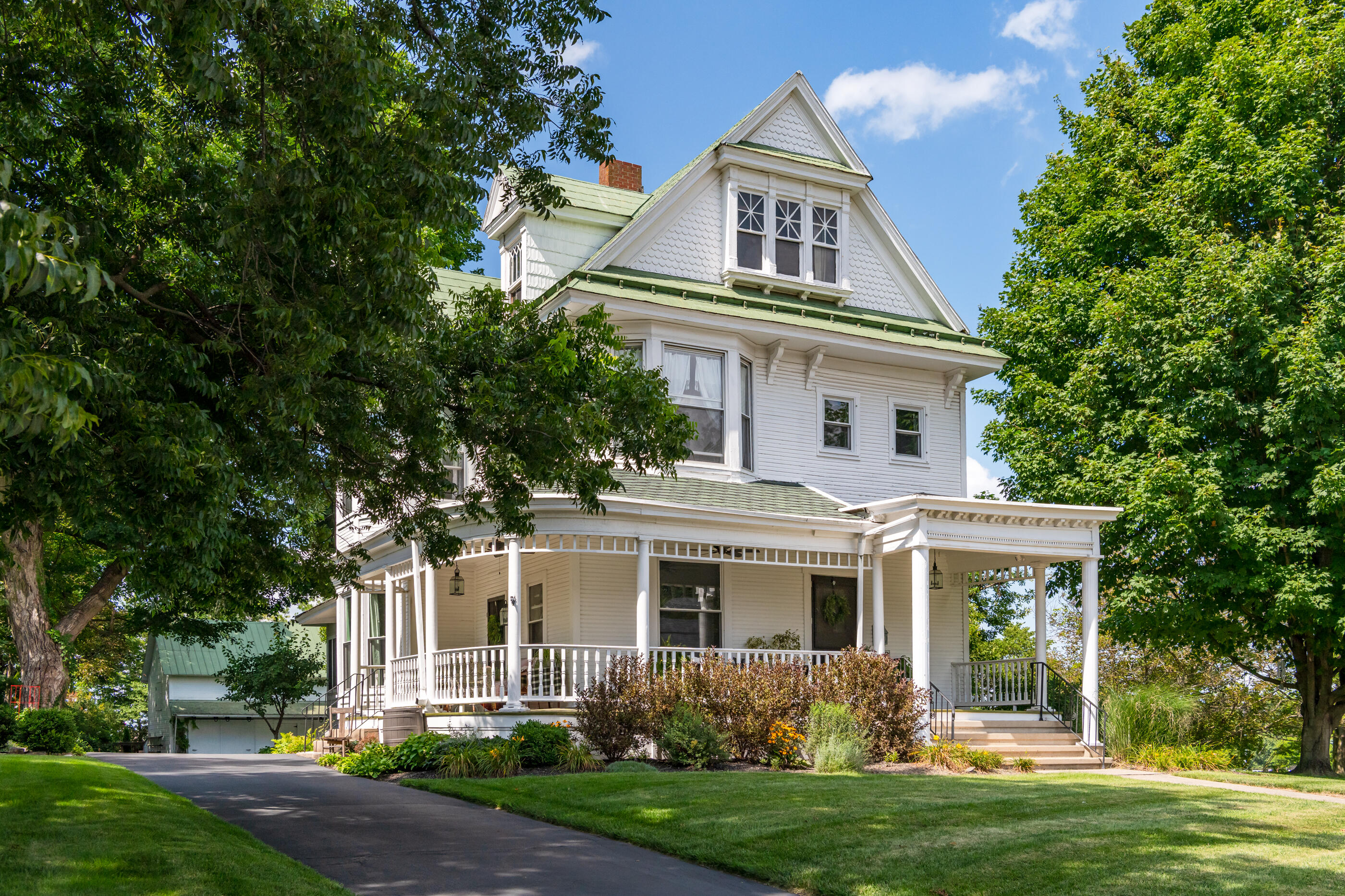 4 High, Mechanicsburg, Ohio 43044