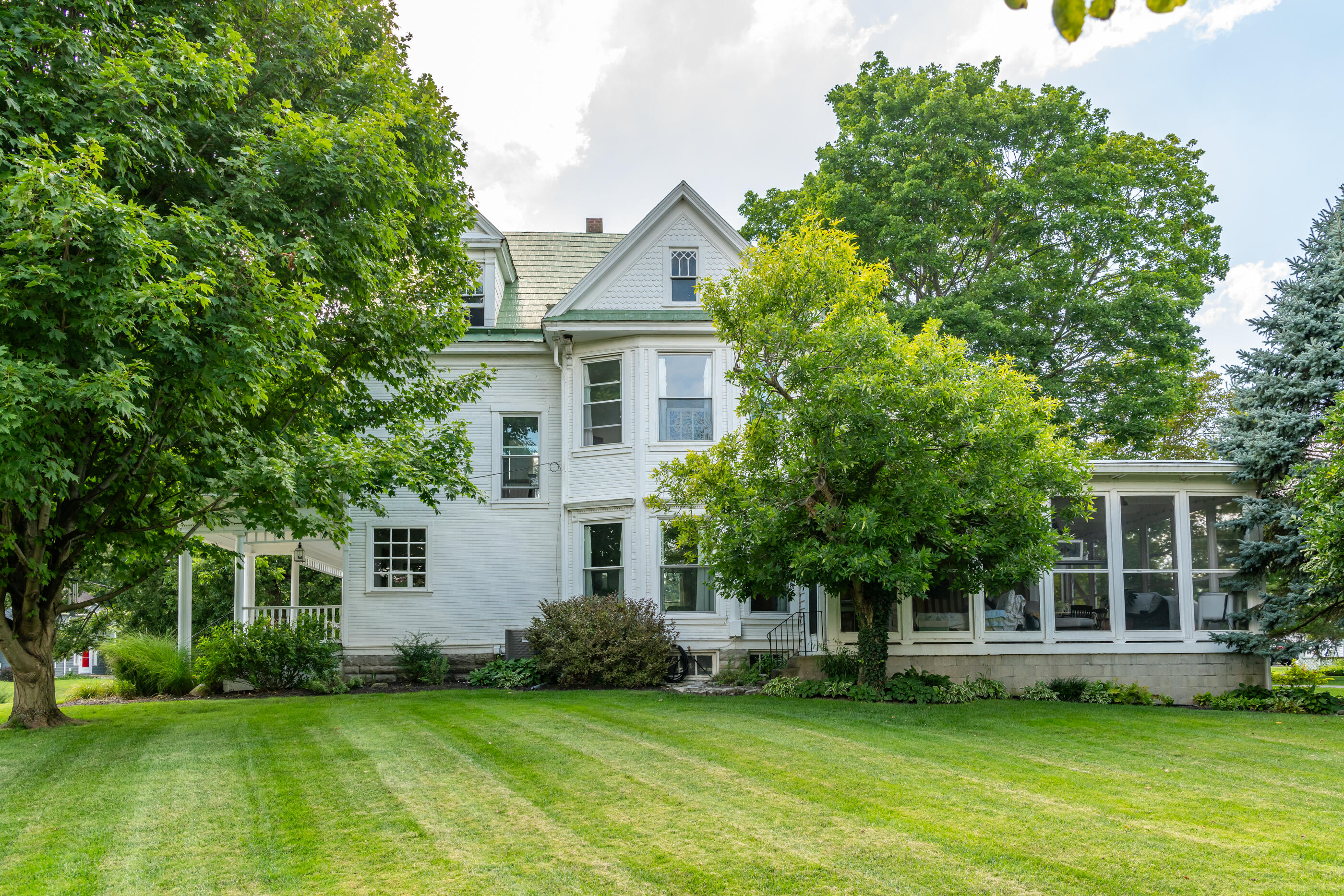 4 High, Mechanicsburg, Ohio 43044