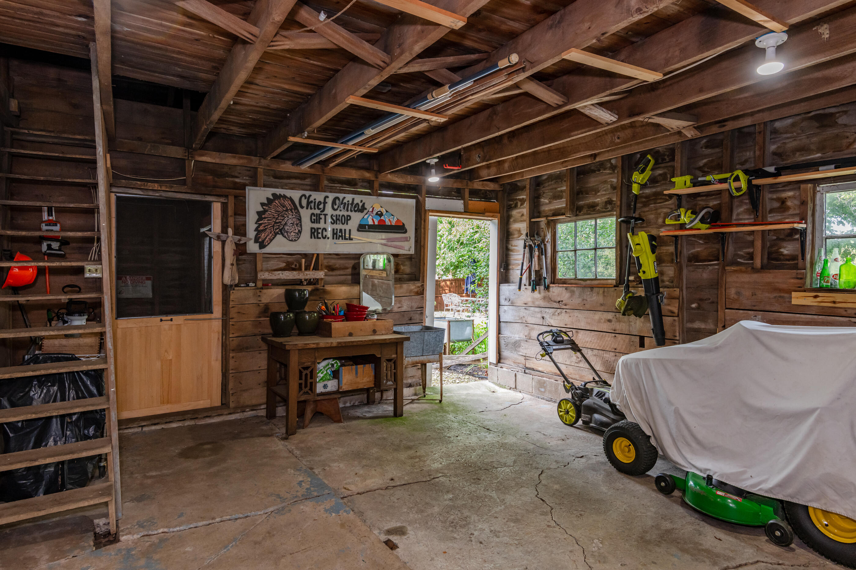 4 High, Mechanicsburg, Ohio 43044