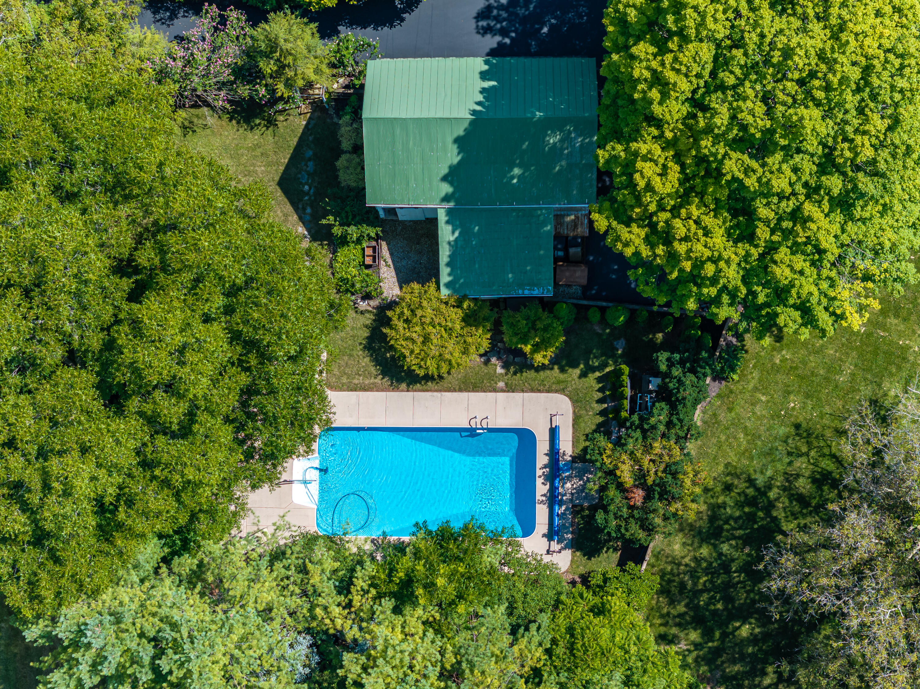 4 High, Mechanicsburg, Ohio 43044