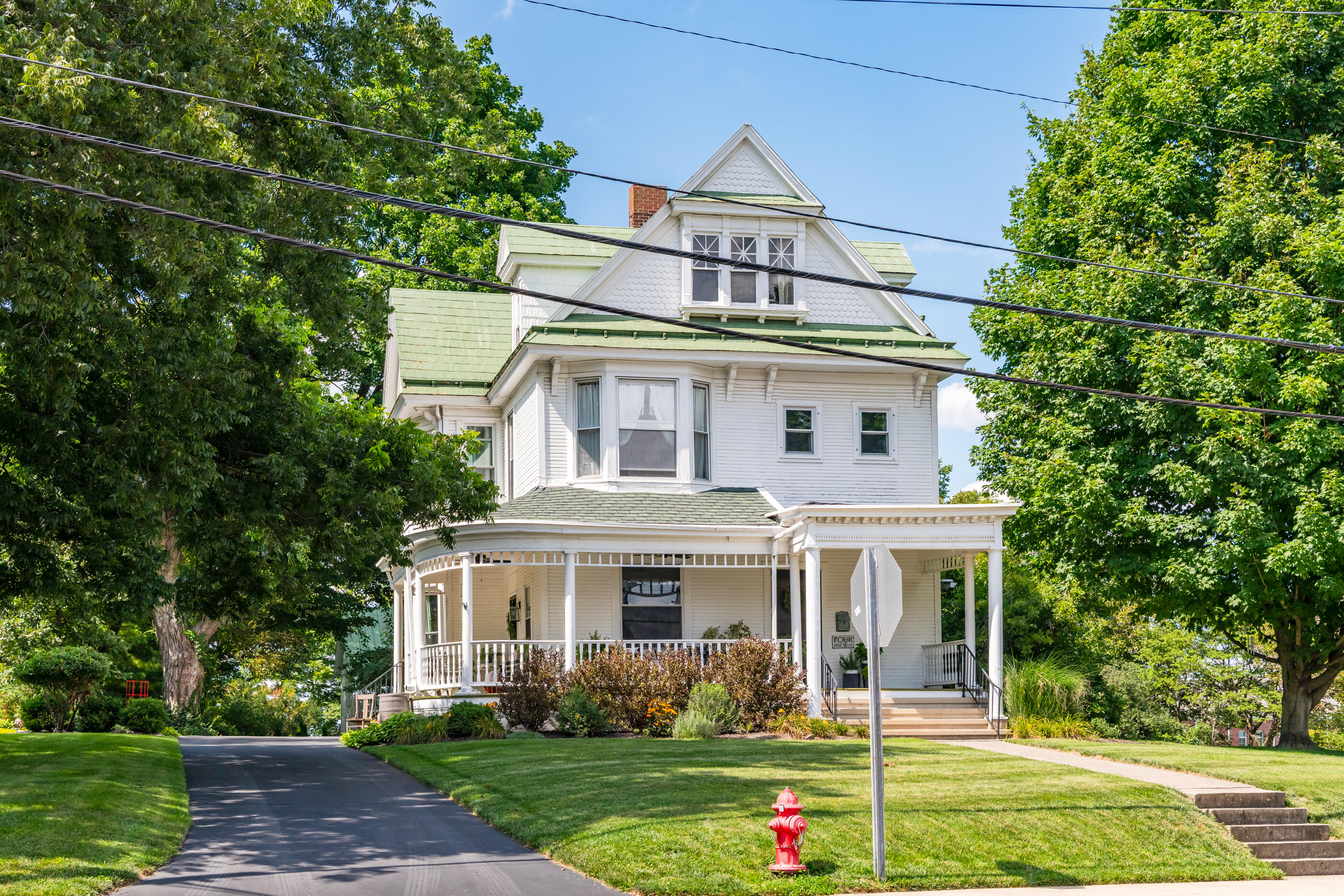 4 High, Mechanicsburg, Ohio 43044