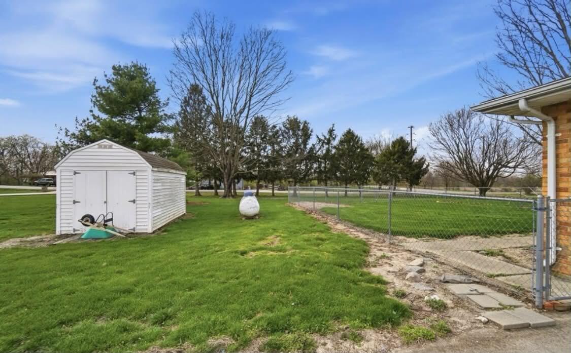 6020 Studebaker, Tipp City, Ohio 45371