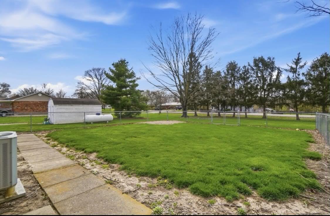 6020 Studebaker, Tipp City, Ohio 45371