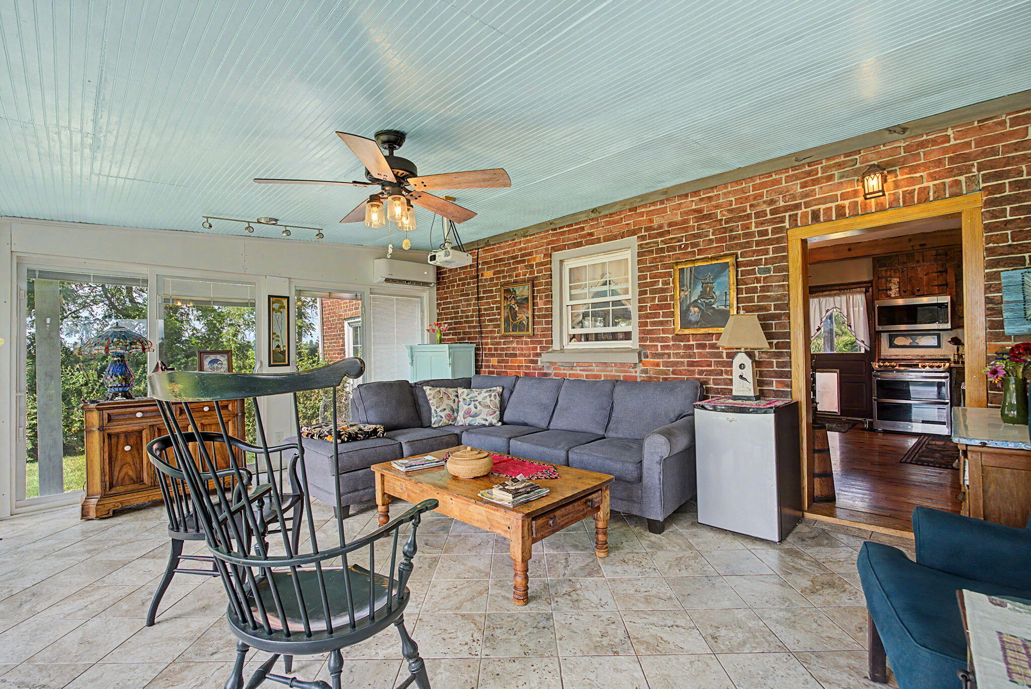 7646 River, Springfield, Ohio 45502