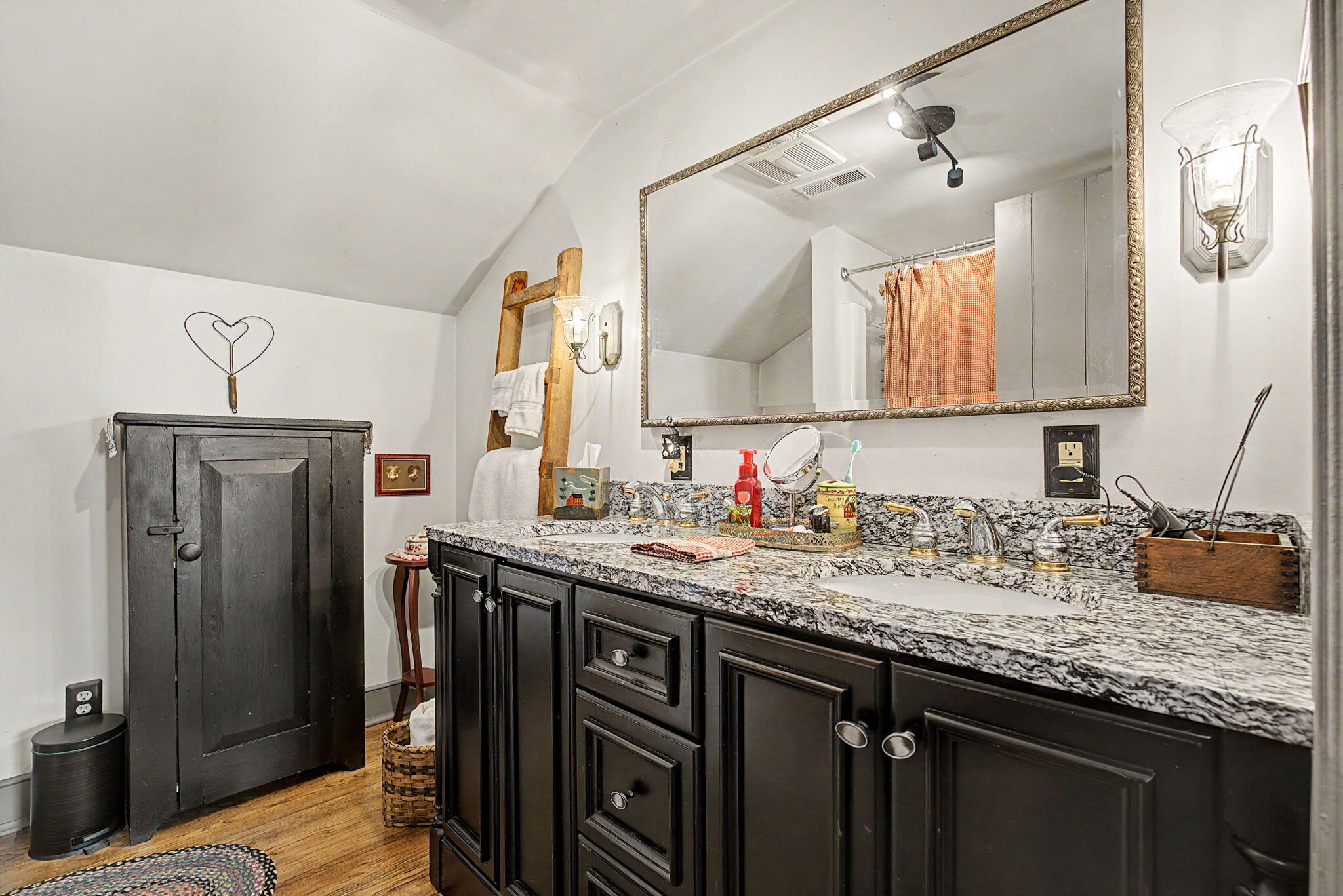 7646 River, Springfield, Ohio 45502