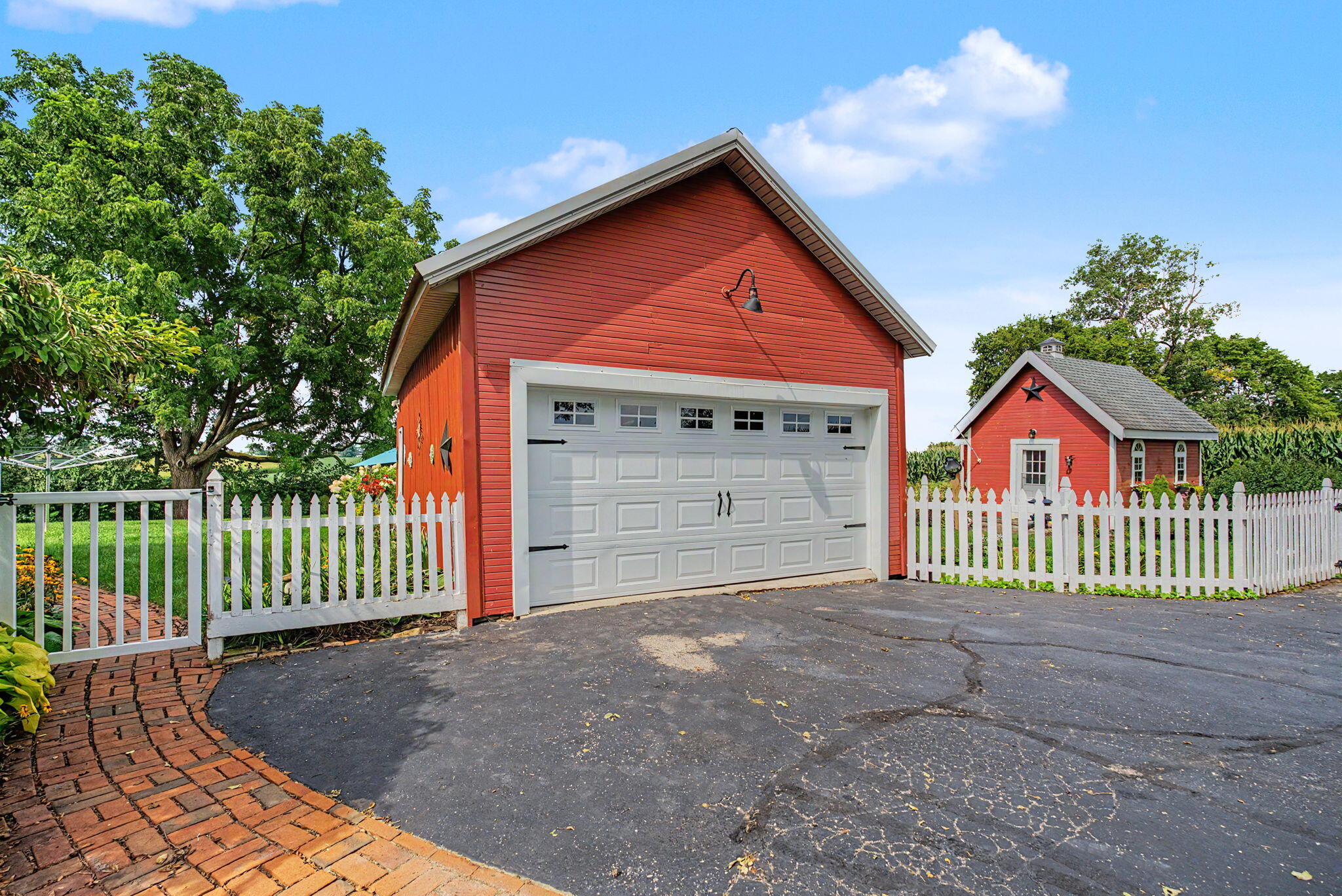 7646 River, Springfield, Ohio 45502