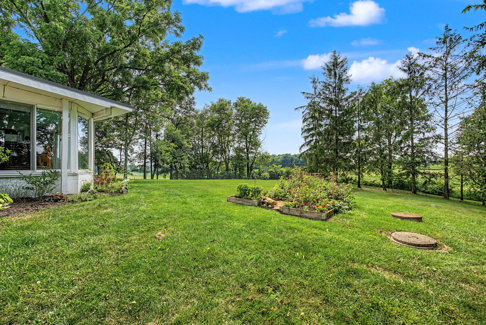 7646 River, Springfield, Ohio 45502