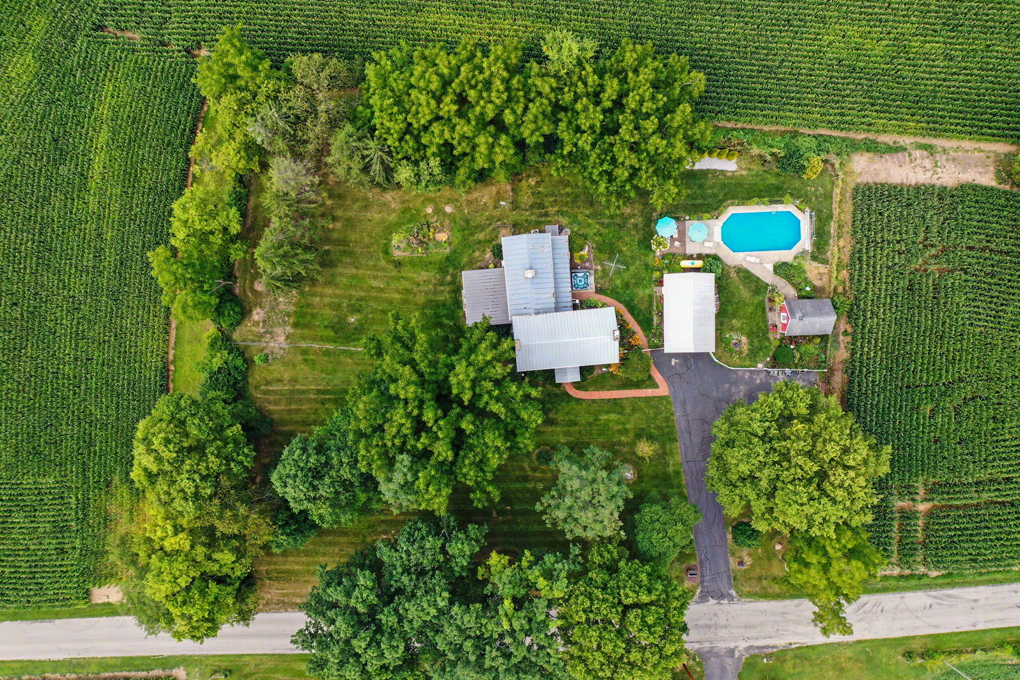 7646 River, Springfield, Ohio 45502