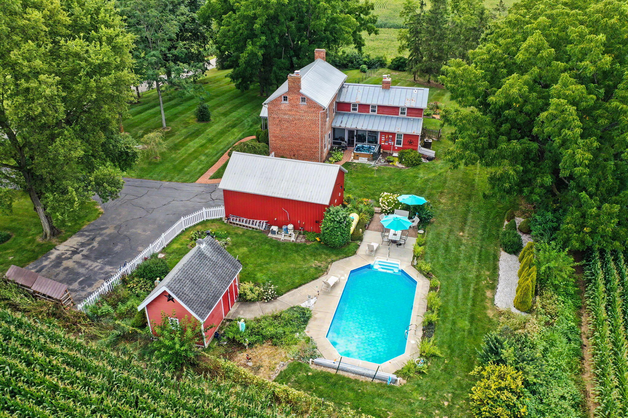 7646 River, Springfield, Ohio 45502