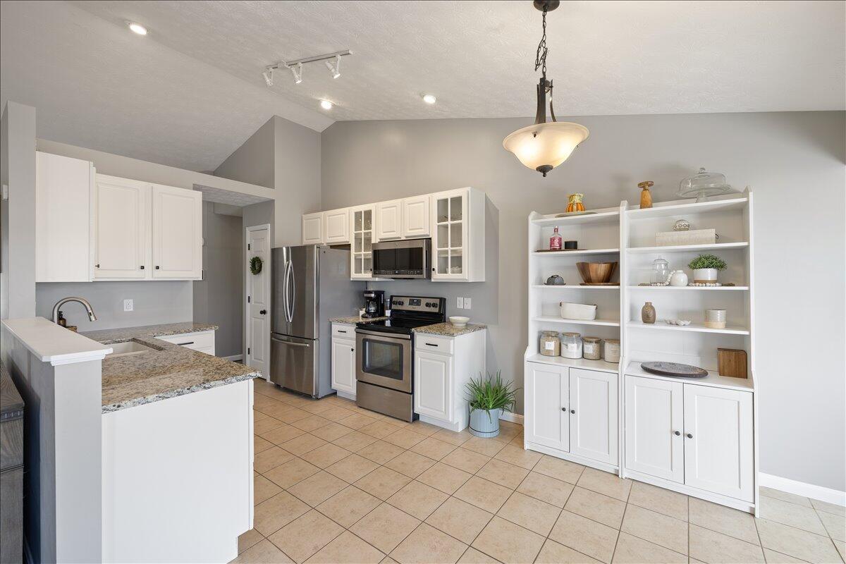 1845 Hunters Ridge, Troy, Ohio 45373