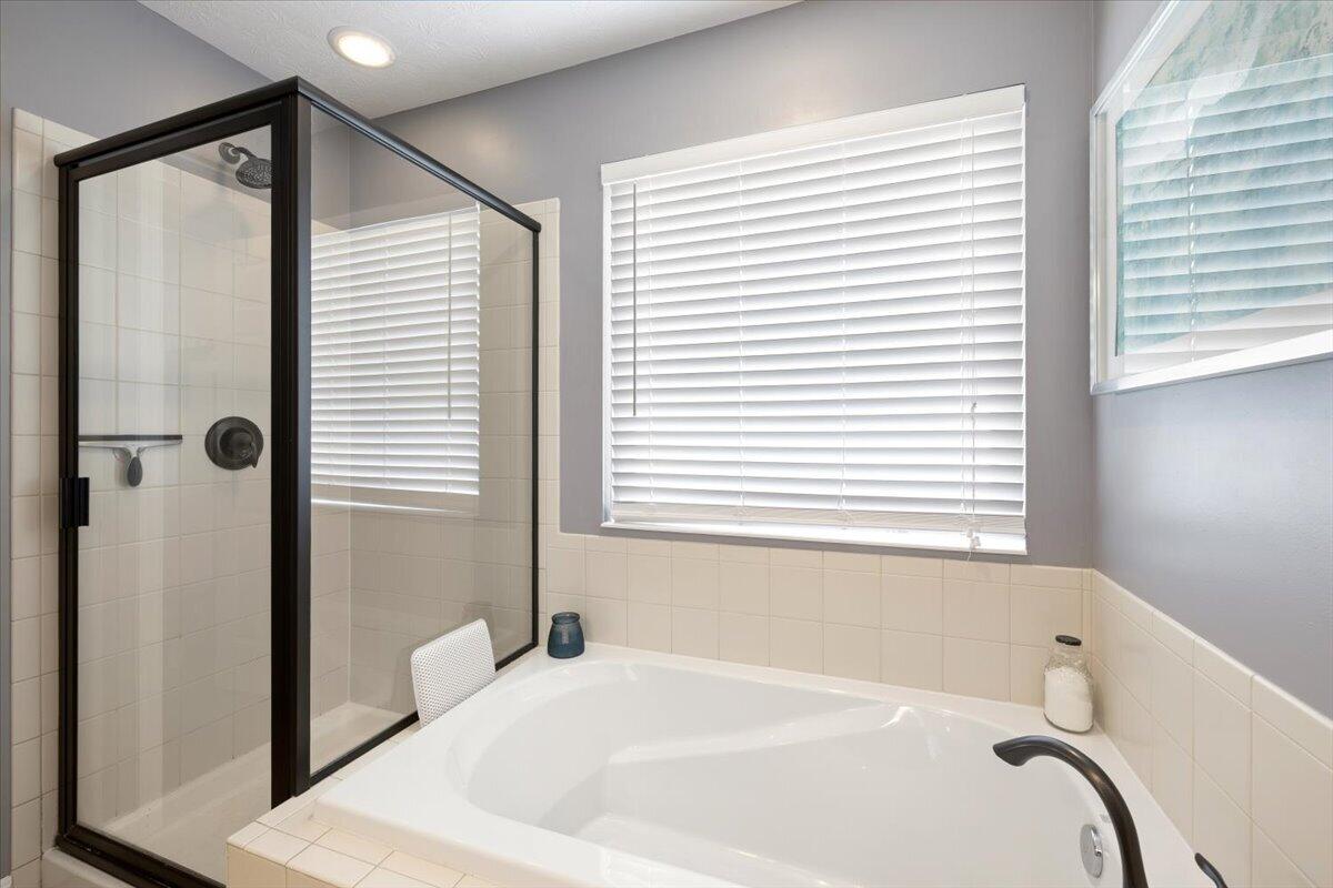 1845 Hunters Ridge, Troy, Ohio 45373