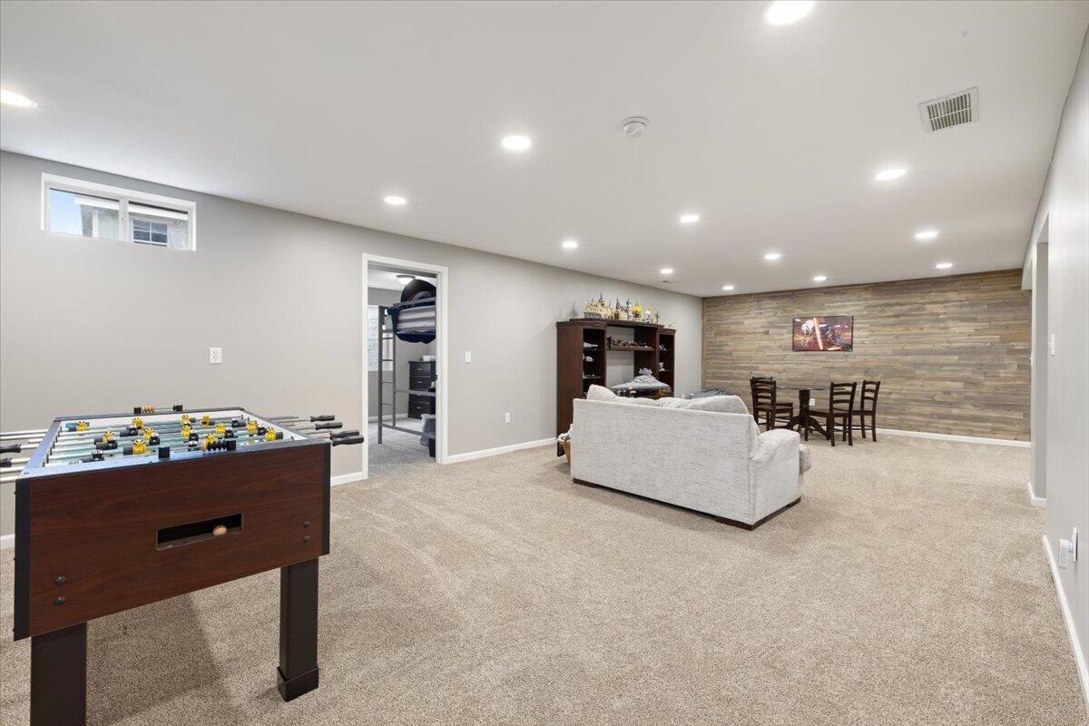 1845 Hunters Ridge, Troy, Ohio 45373