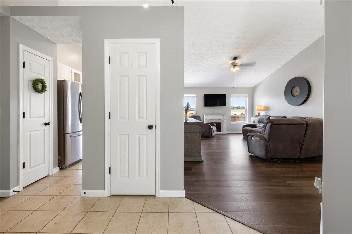 1845 Hunters Ridge, Troy, Ohio 45373