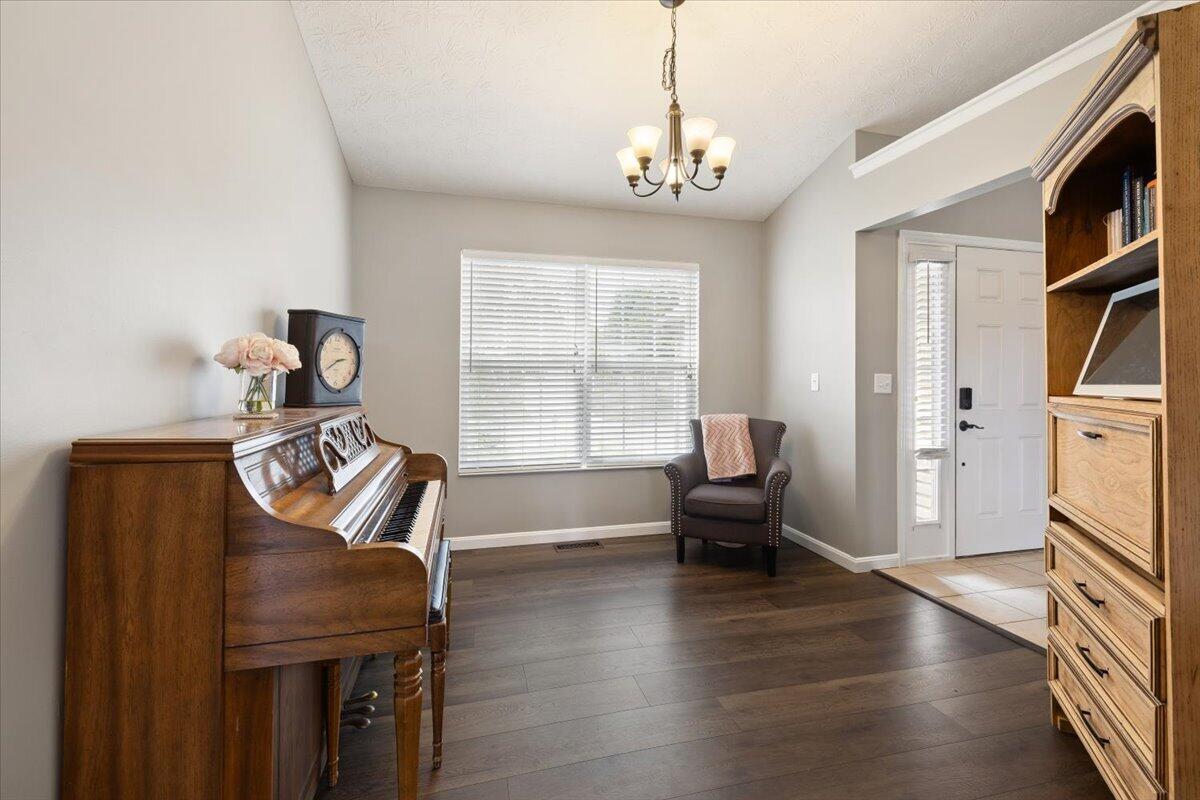 1845 Hunters Ridge, Troy, Ohio 45373