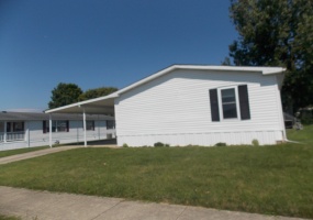 58 Apple Hill, Springfield, Ohio 45502, 3 Bedrooms Bedrooms, ,2 BathroomsBathrooms,Residential,For Sale,Apple Hill,1047594