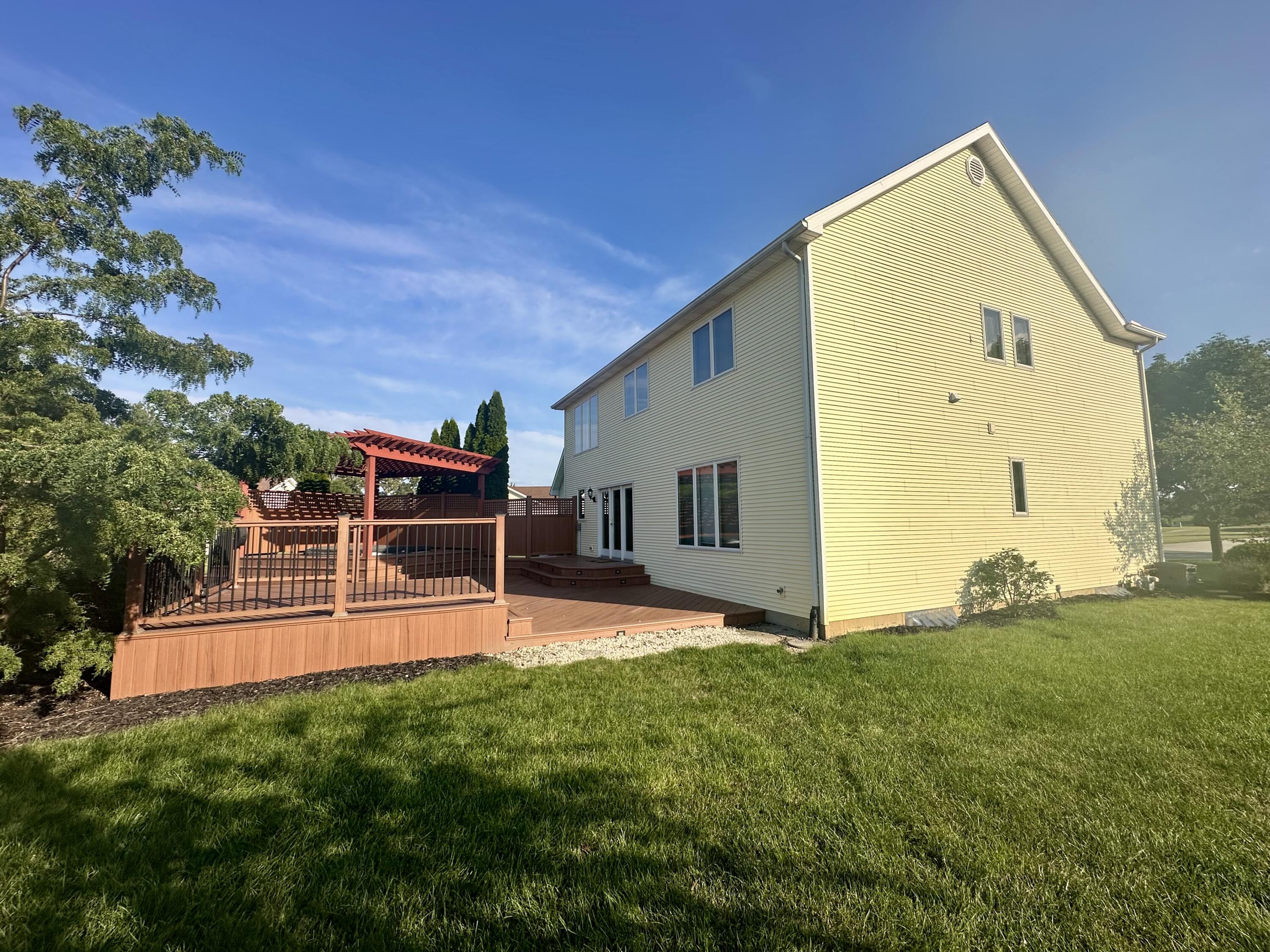 1614 Springfield, Wapakoneta, Ohio 45895