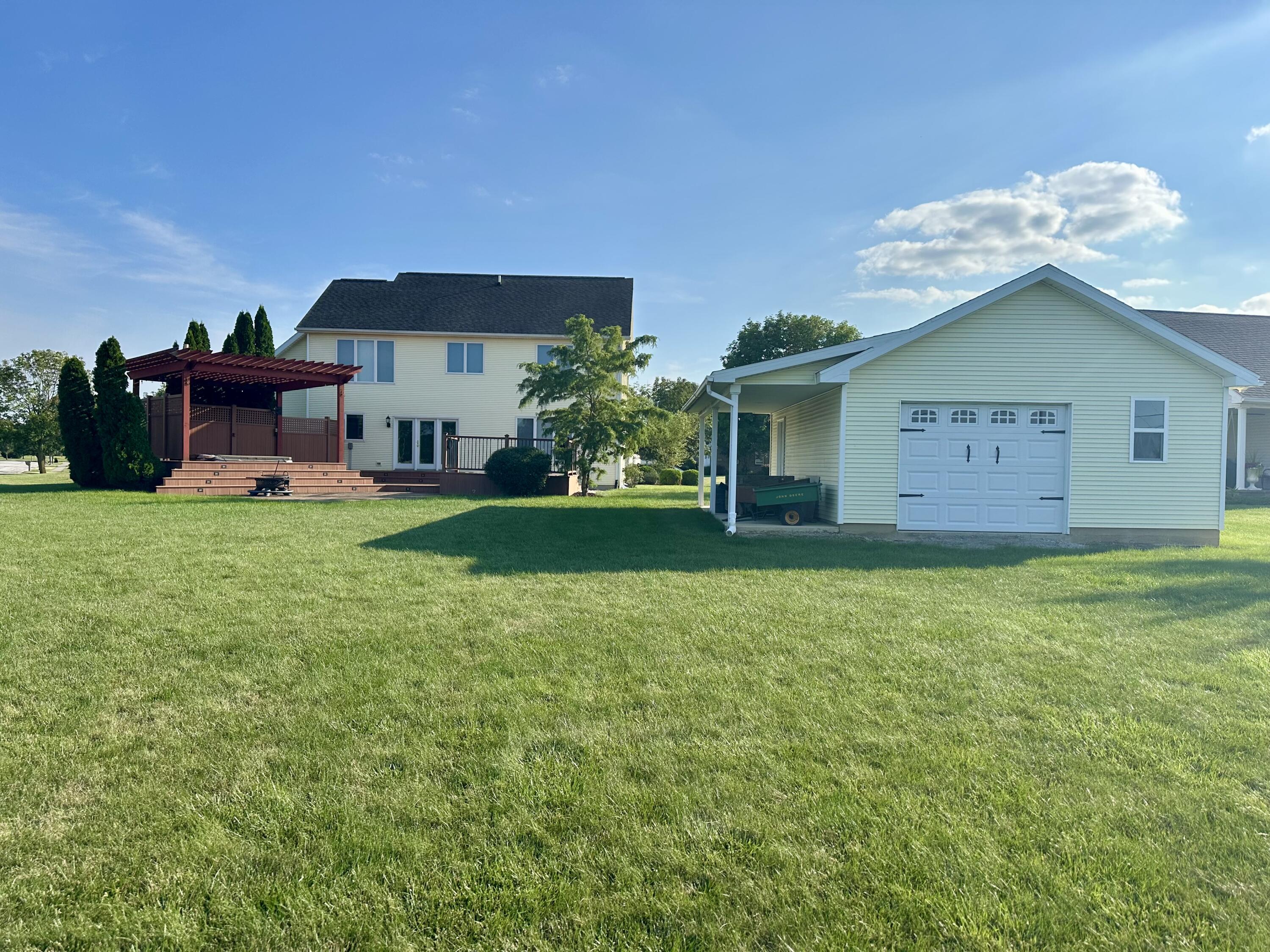 1614 Springfield, Wapakoneta, Ohio 45895