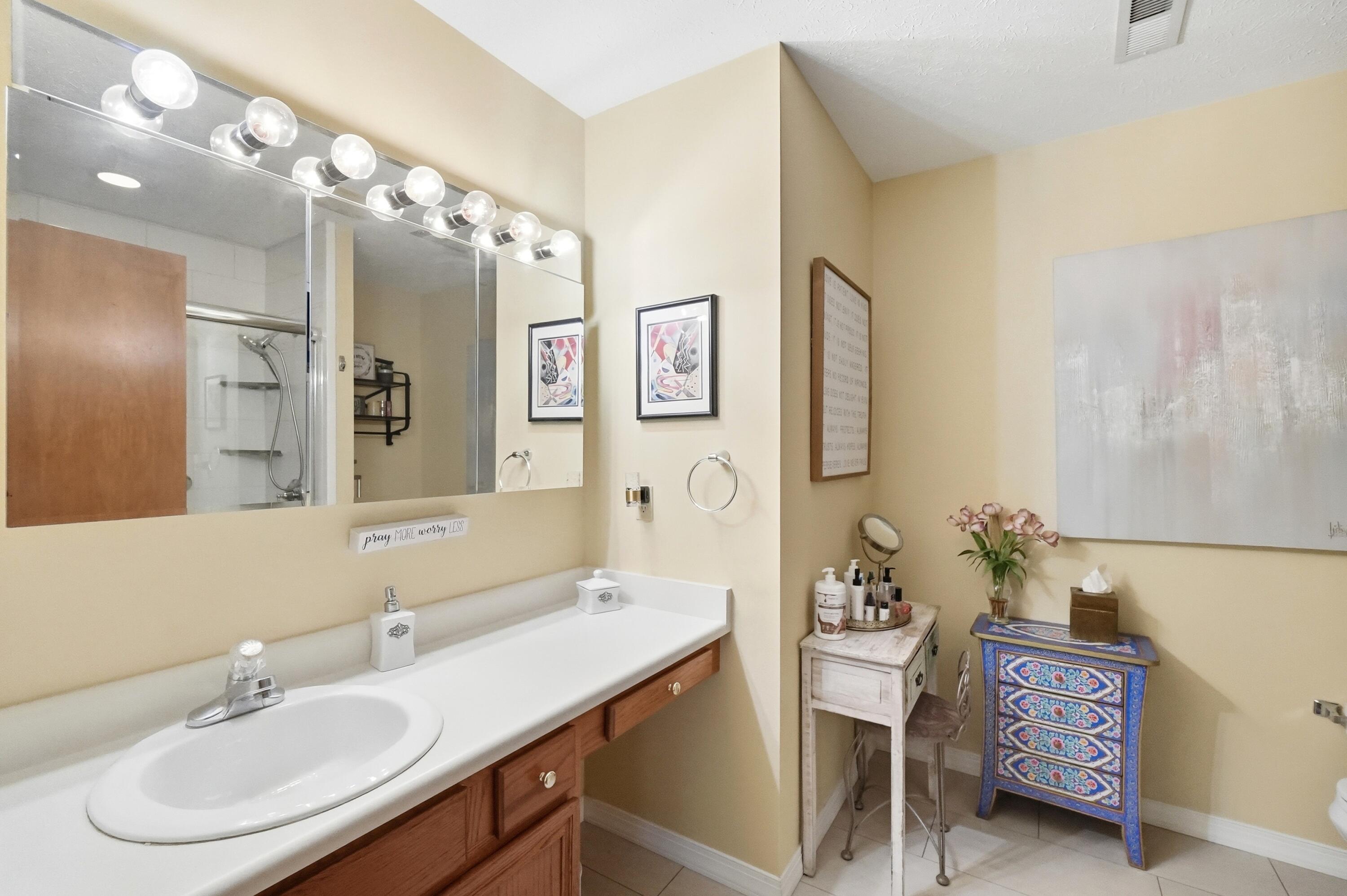 5642 Fox Ridge, Springfield, Ohio 45503