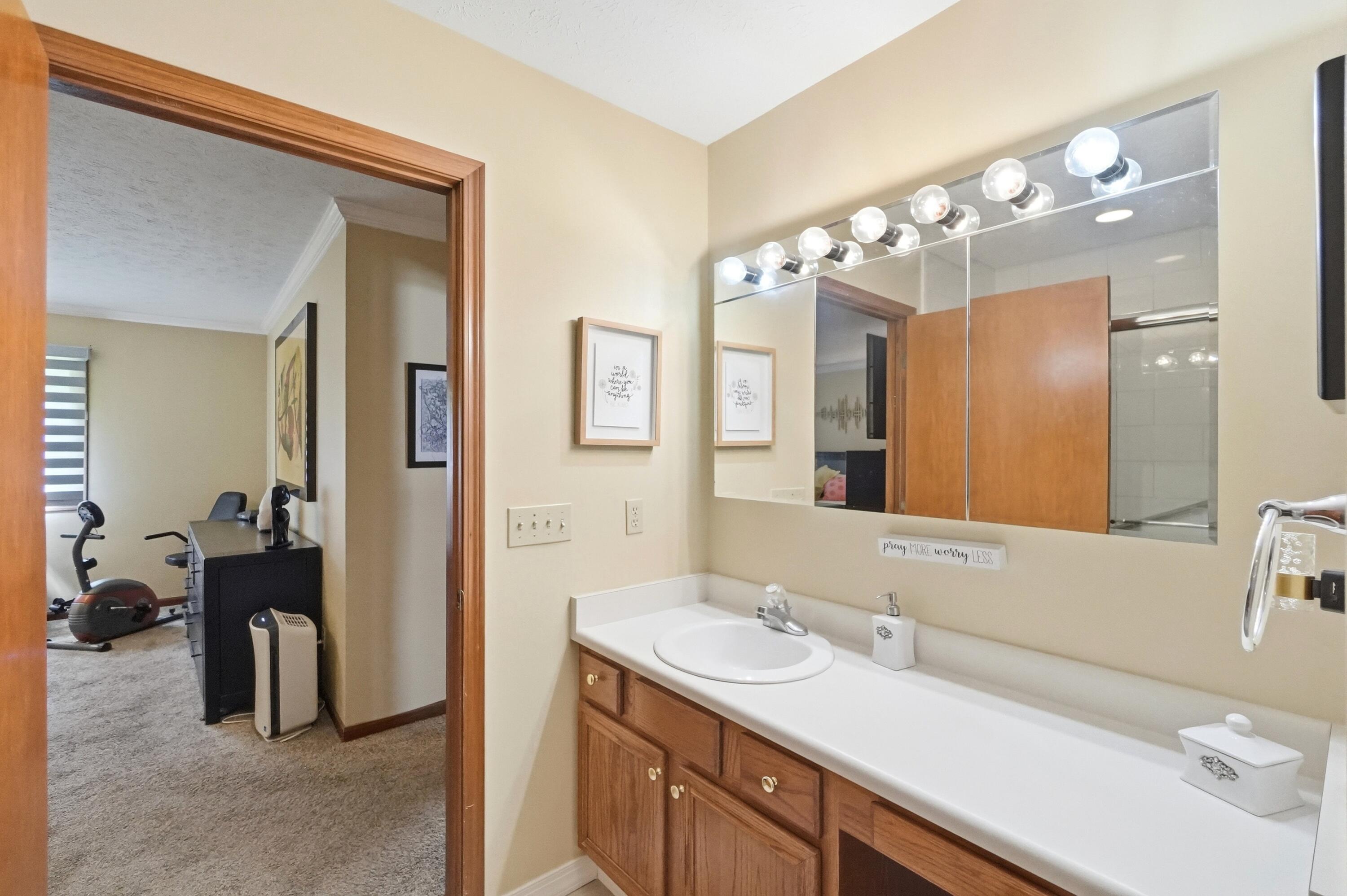 5642 Fox Ridge, Springfield, Ohio 45503