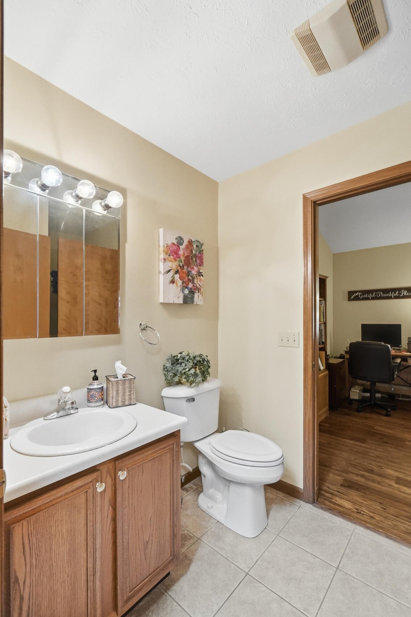 5642 Fox Ridge, Springfield, Ohio 45503