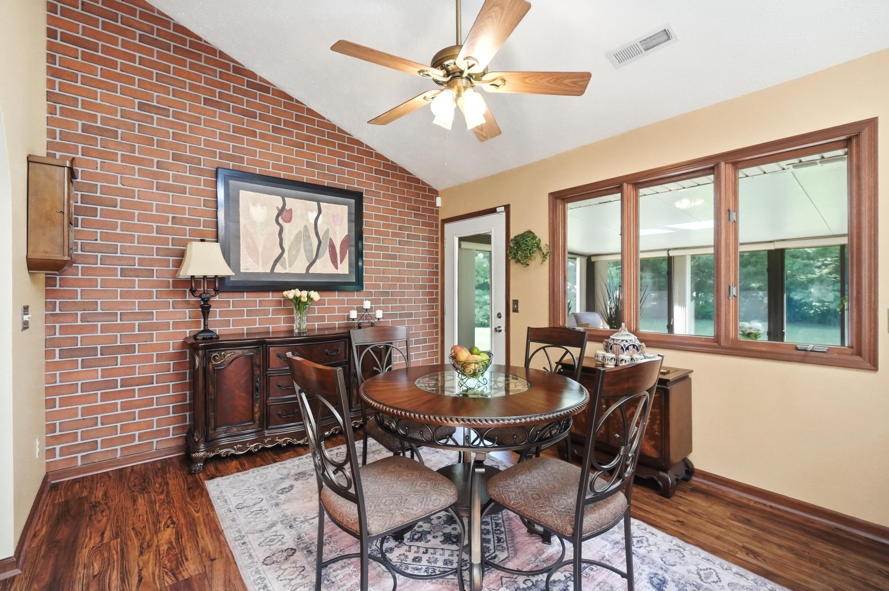 5642 Fox Ridge, Springfield, Ohio 45503