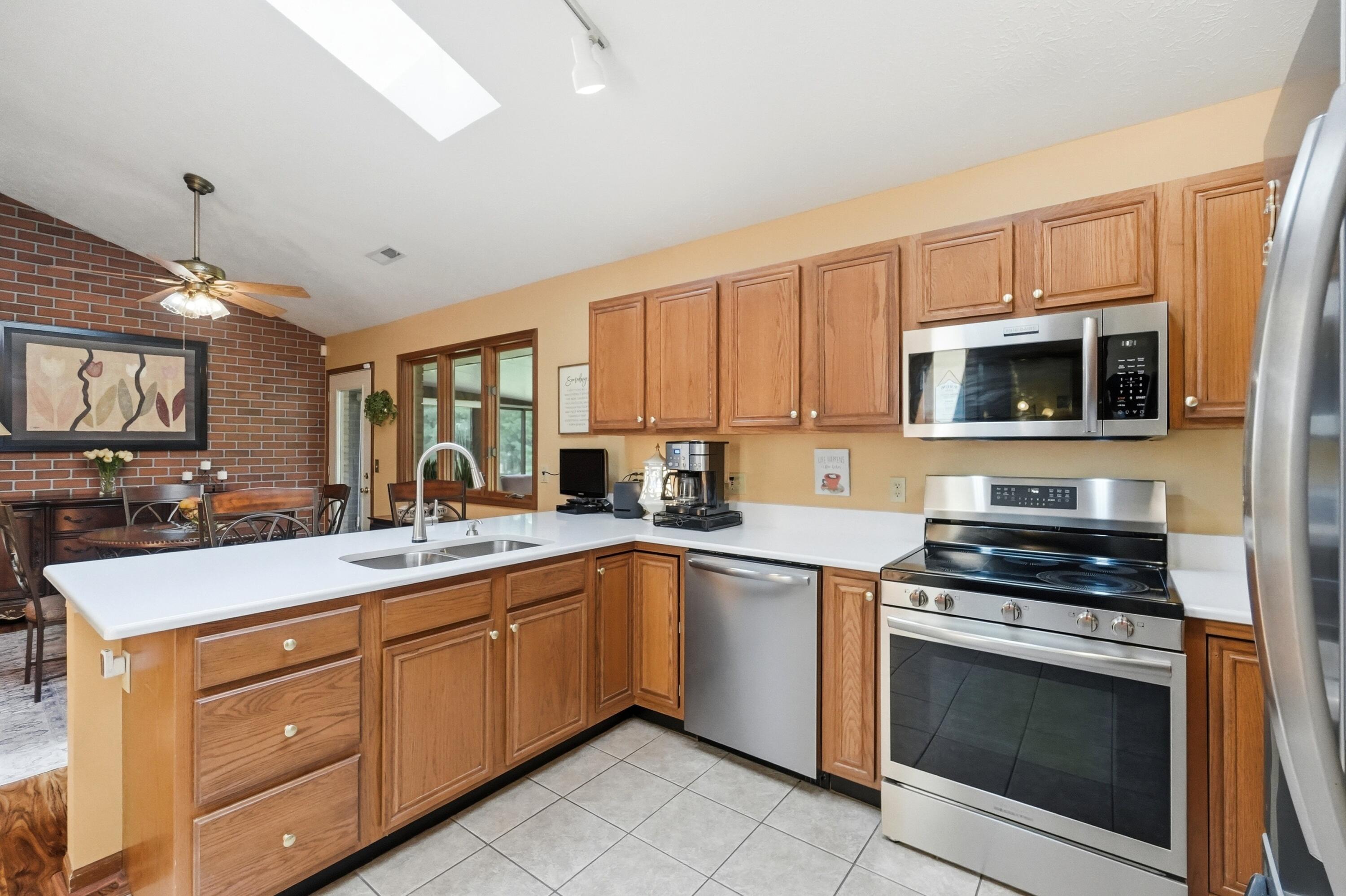 5642 Fox Ridge, Springfield, Ohio 45503