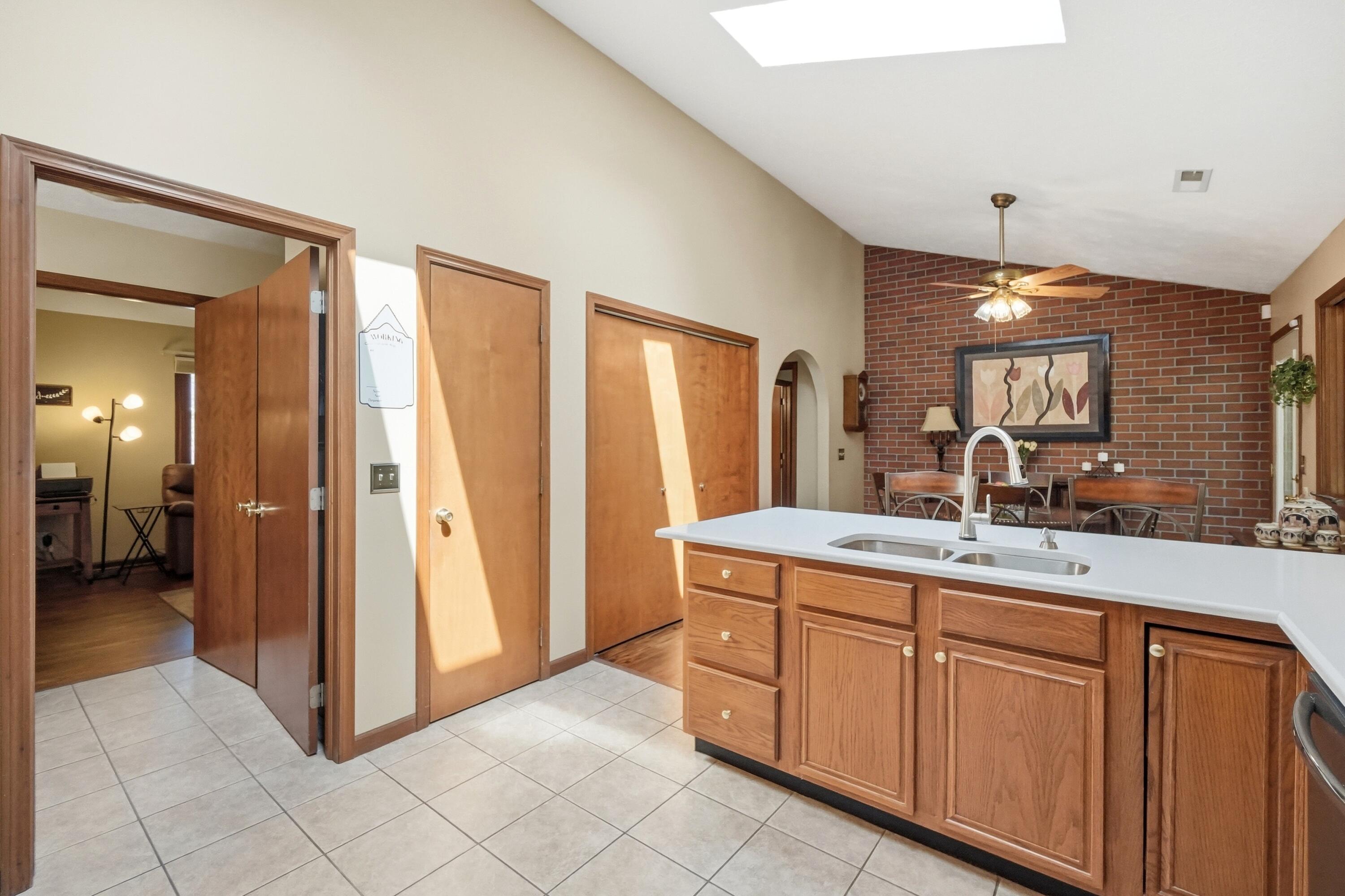 5642 Fox Ridge, Springfield, Ohio 45503