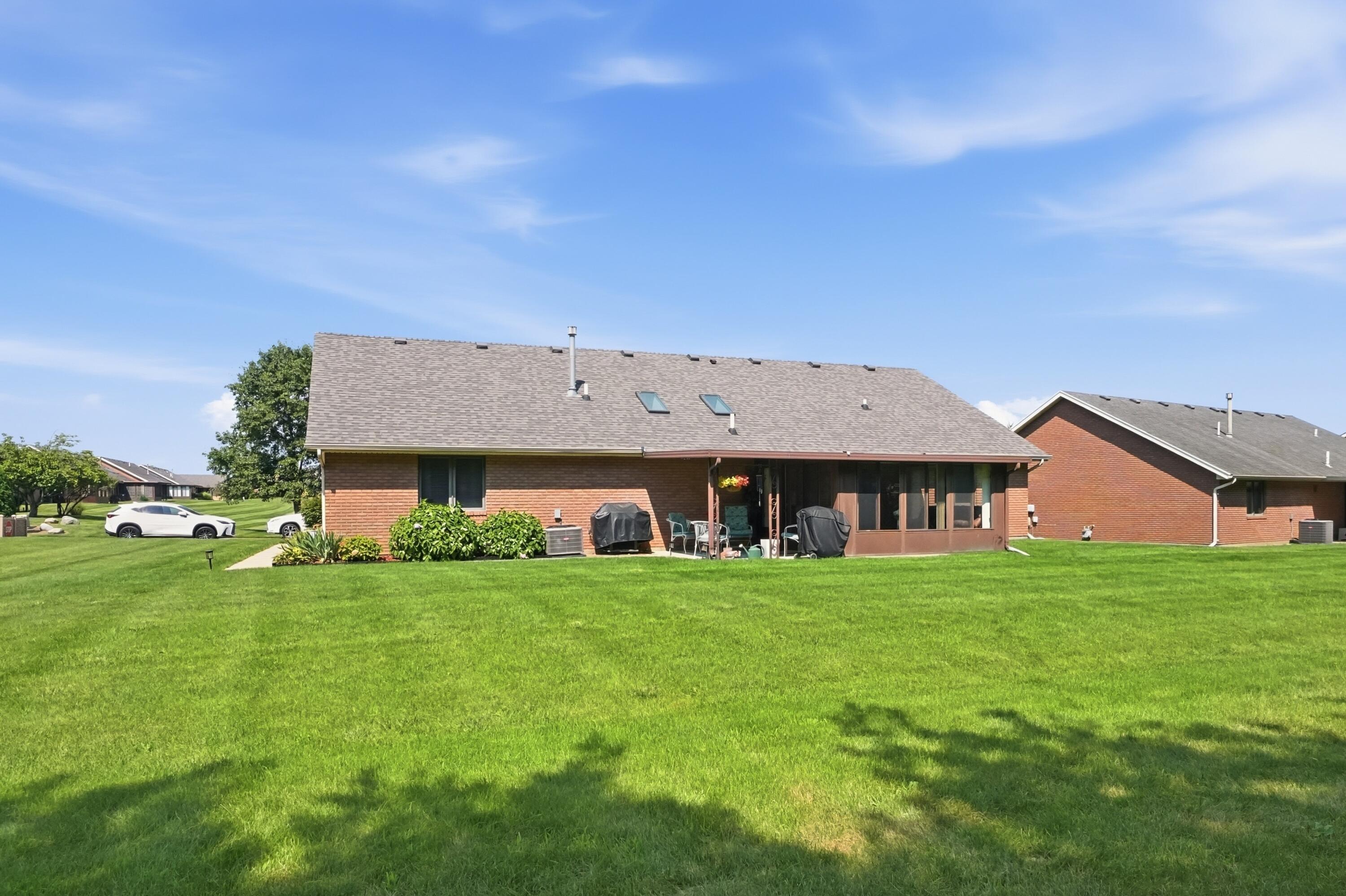 5642 Fox Ridge, Springfield, Ohio 45503