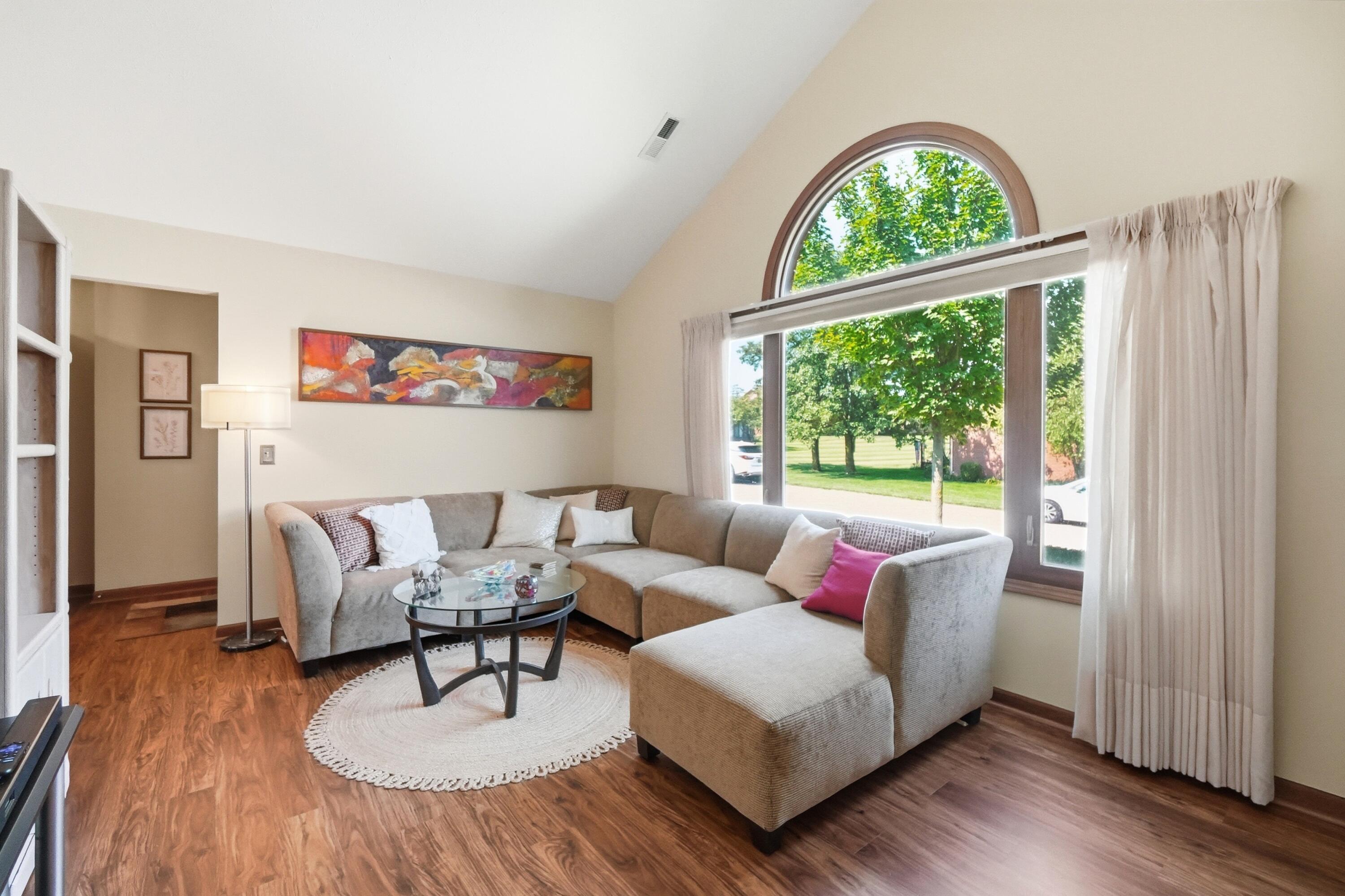 5642 Fox Ridge, Springfield, Ohio 45503