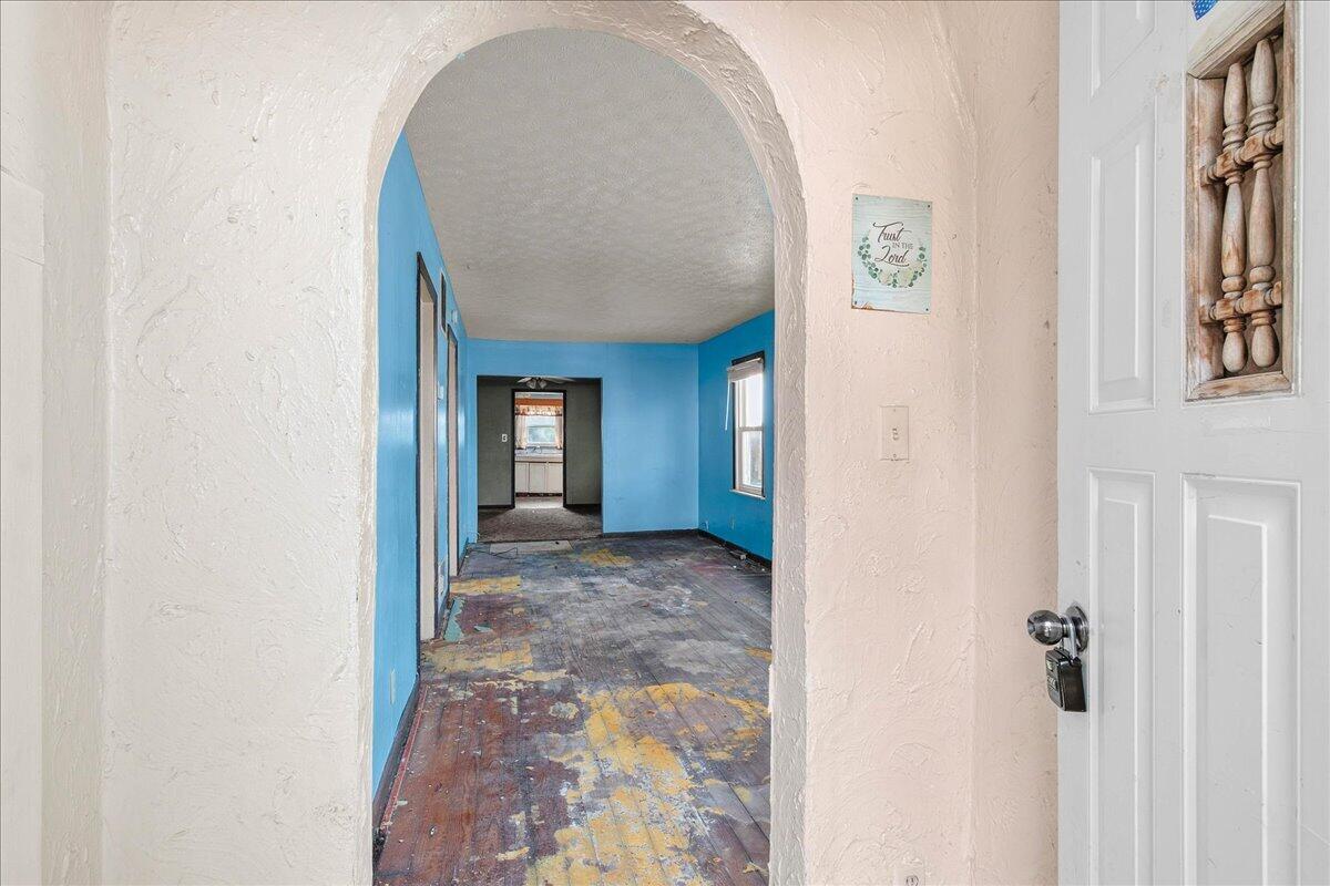 112 Warren, Russells Point, Ohio 43348