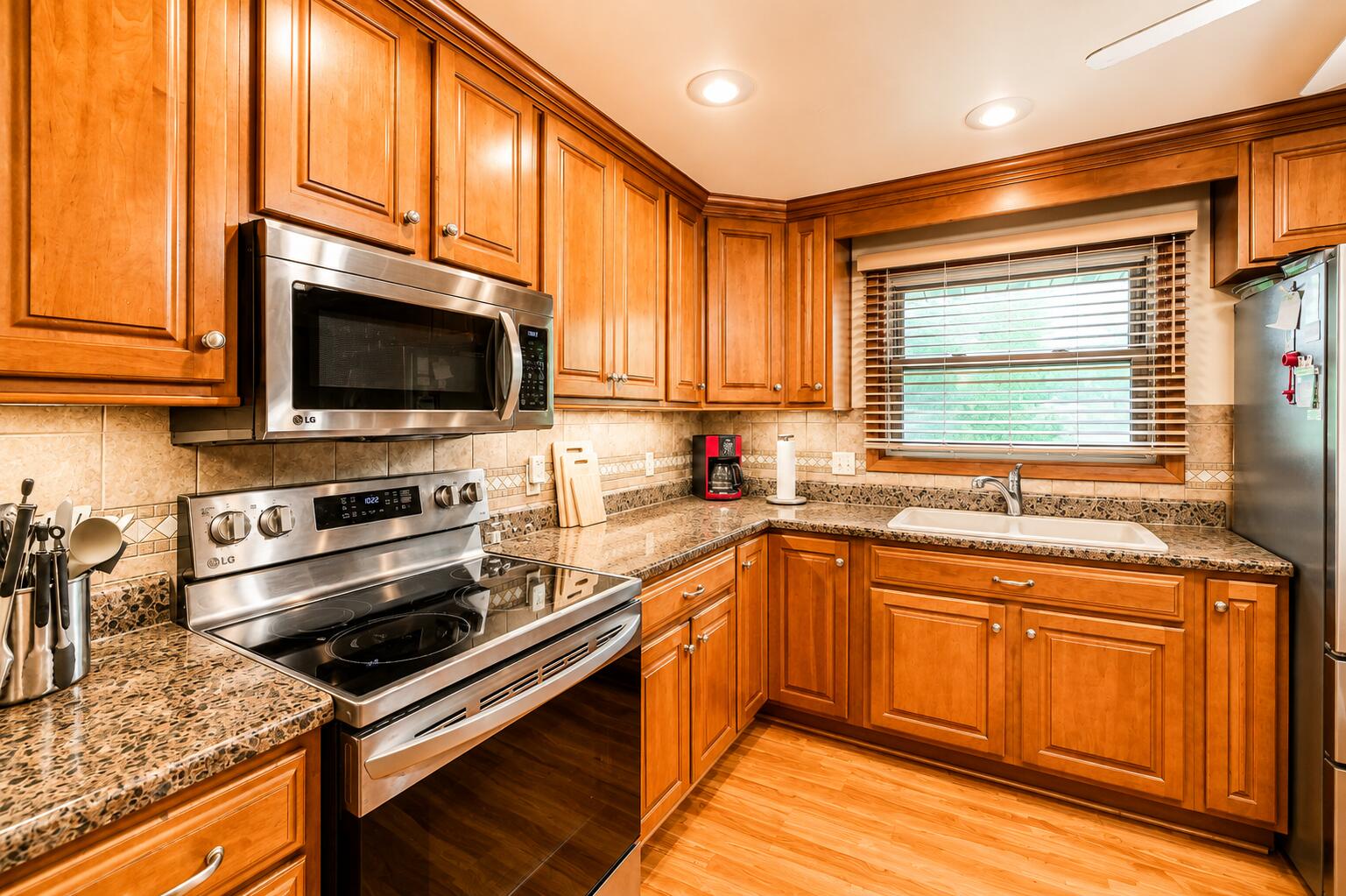 4735 Ridgewood, Springfield, Ohio 45503