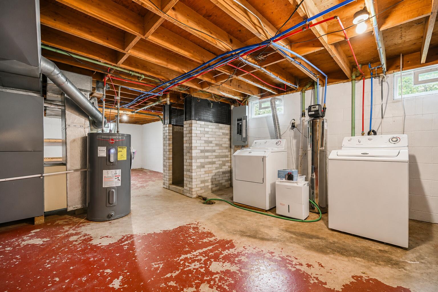4735 Ridgewood, Springfield, Ohio 45503