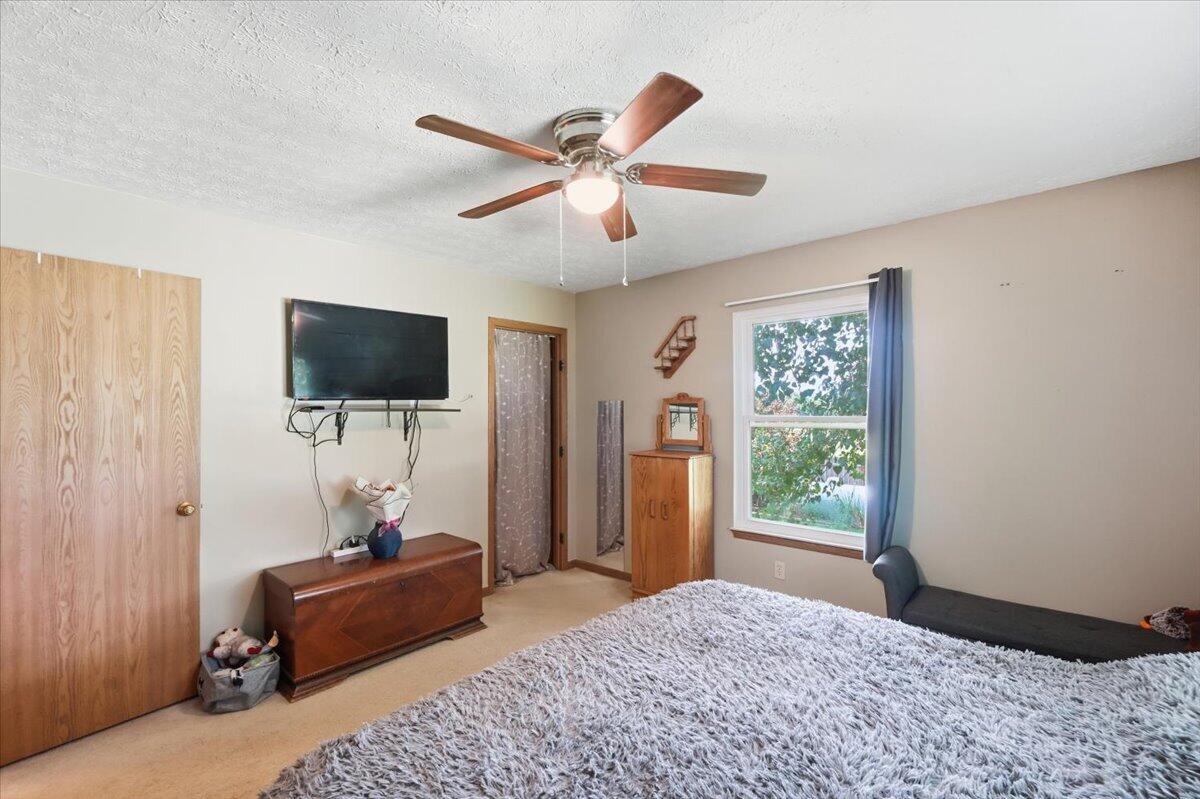 49 Lloyd, North Lewisburg, Ohio 43060