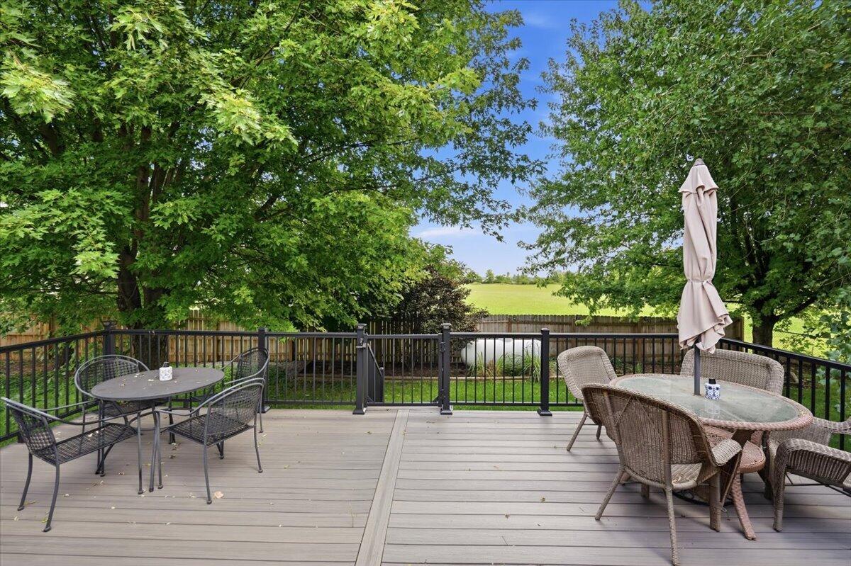 49 Lloyd, North Lewisburg, Ohio 43060