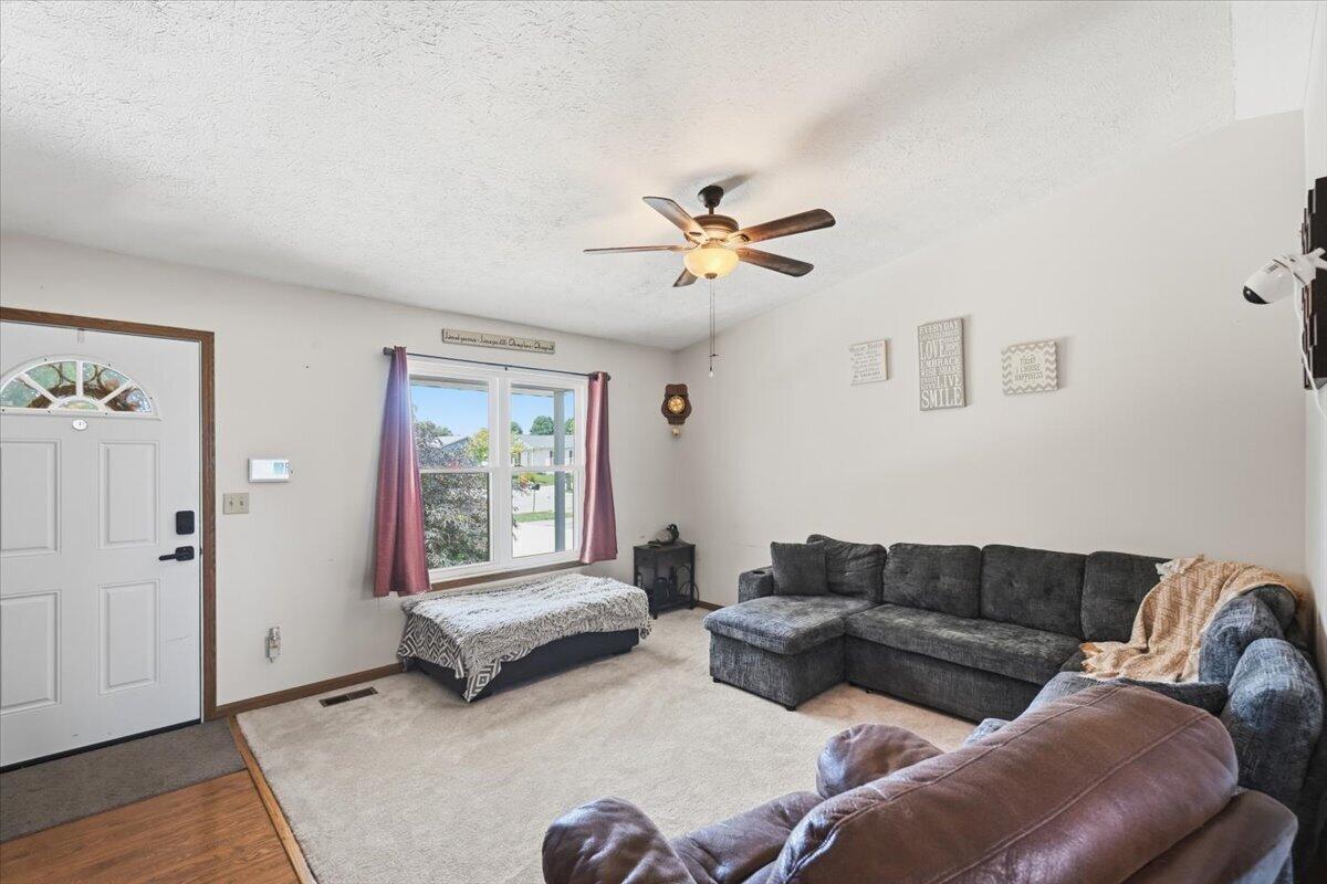 49 Lloyd, North Lewisburg, Ohio 43060
