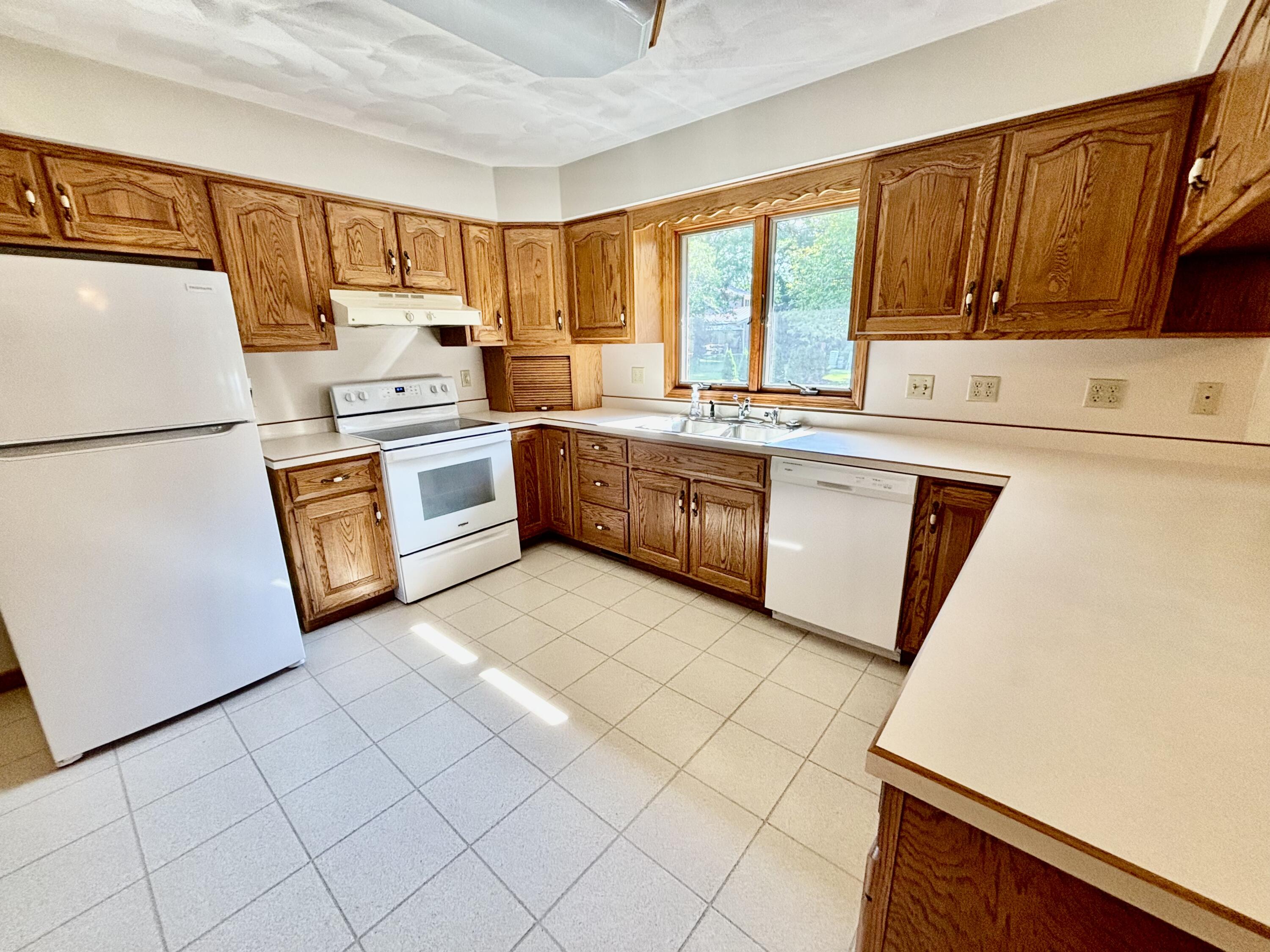 703 Wildwood, Coldwater, Ohio 45828