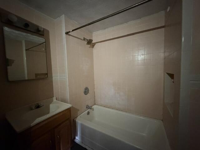 468 Cecil, Springfield, Ohio 45503