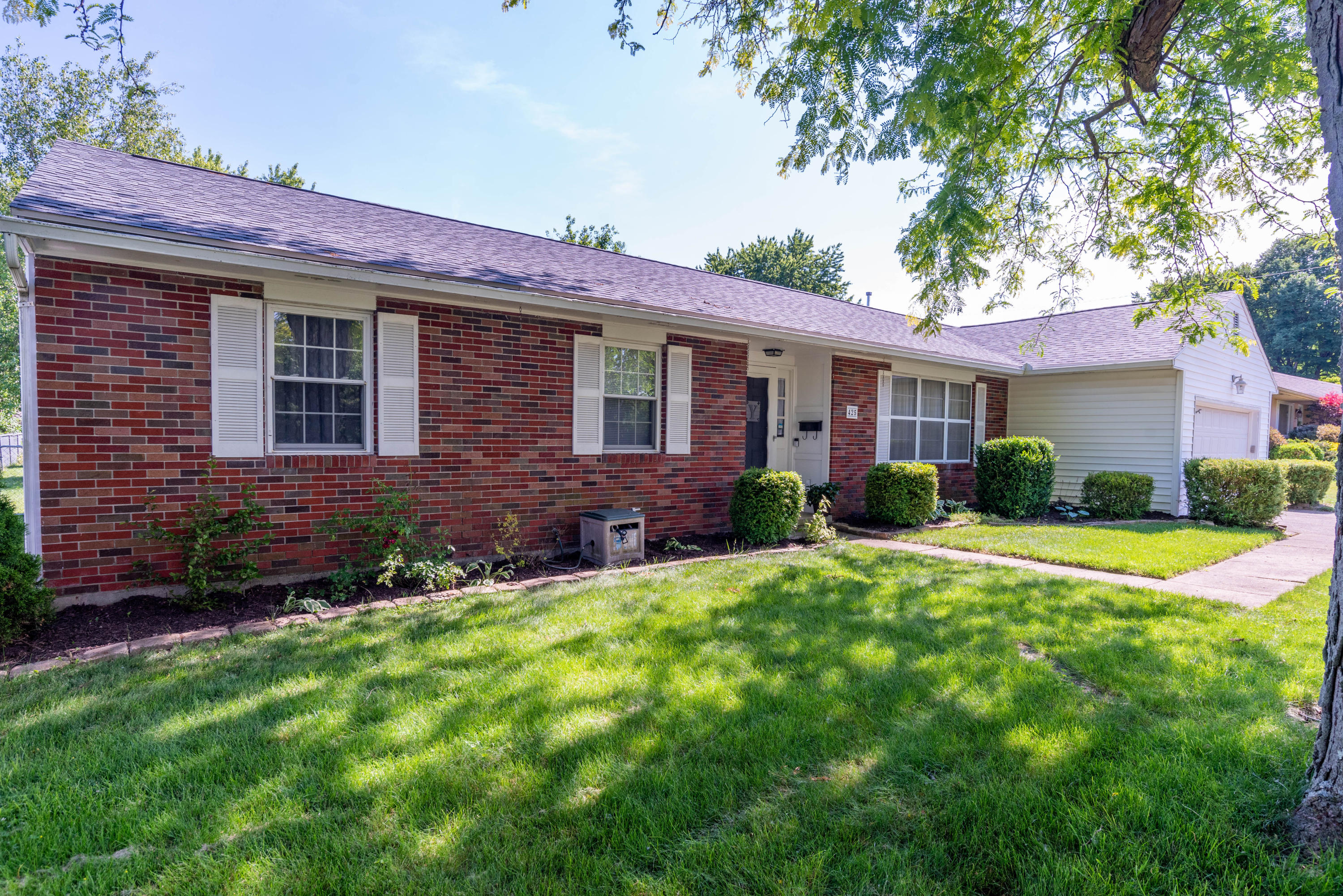 425 Pinehurst, Sidney, Ohio 45365
