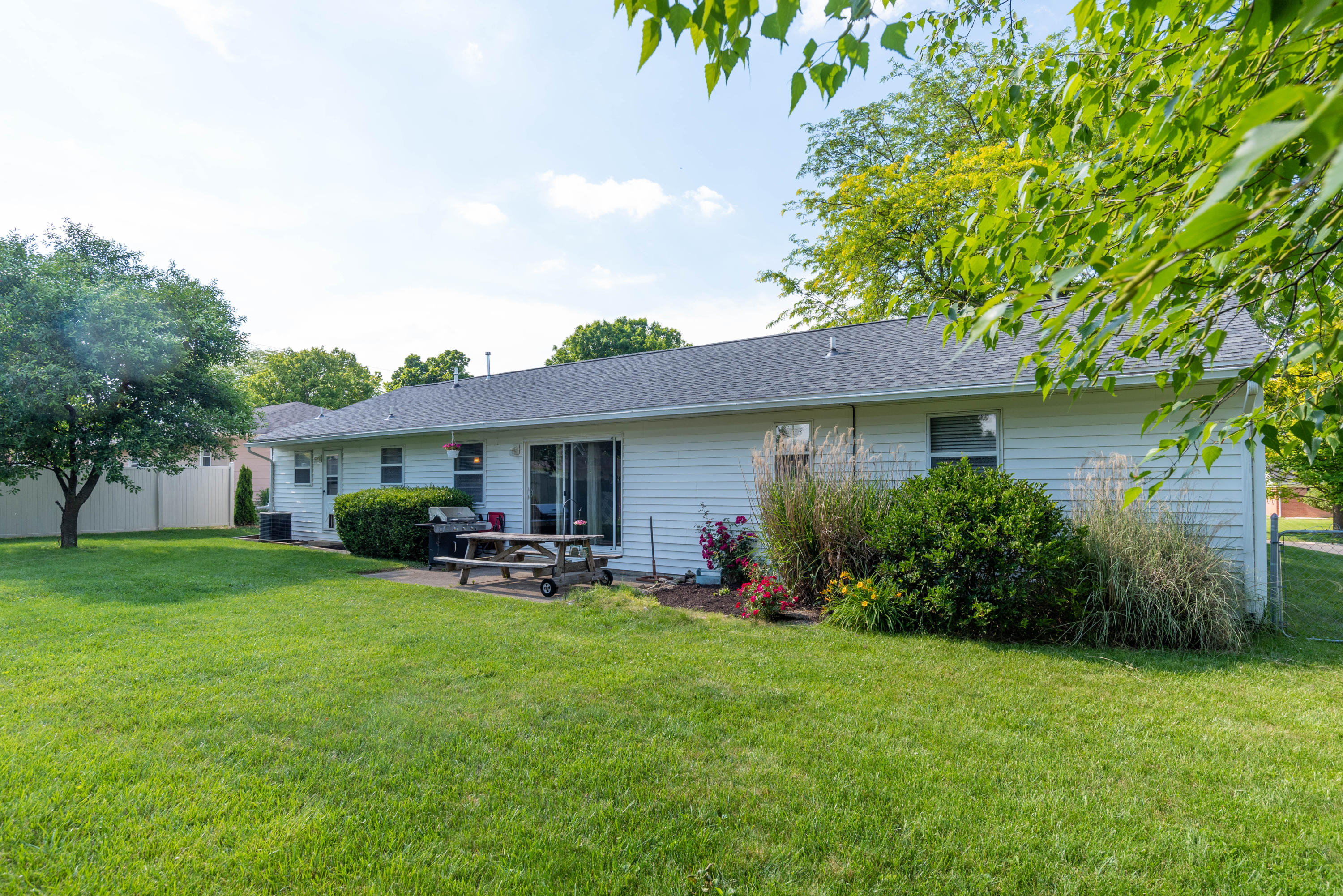 425 Pinehurst, Sidney, Ohio 45365