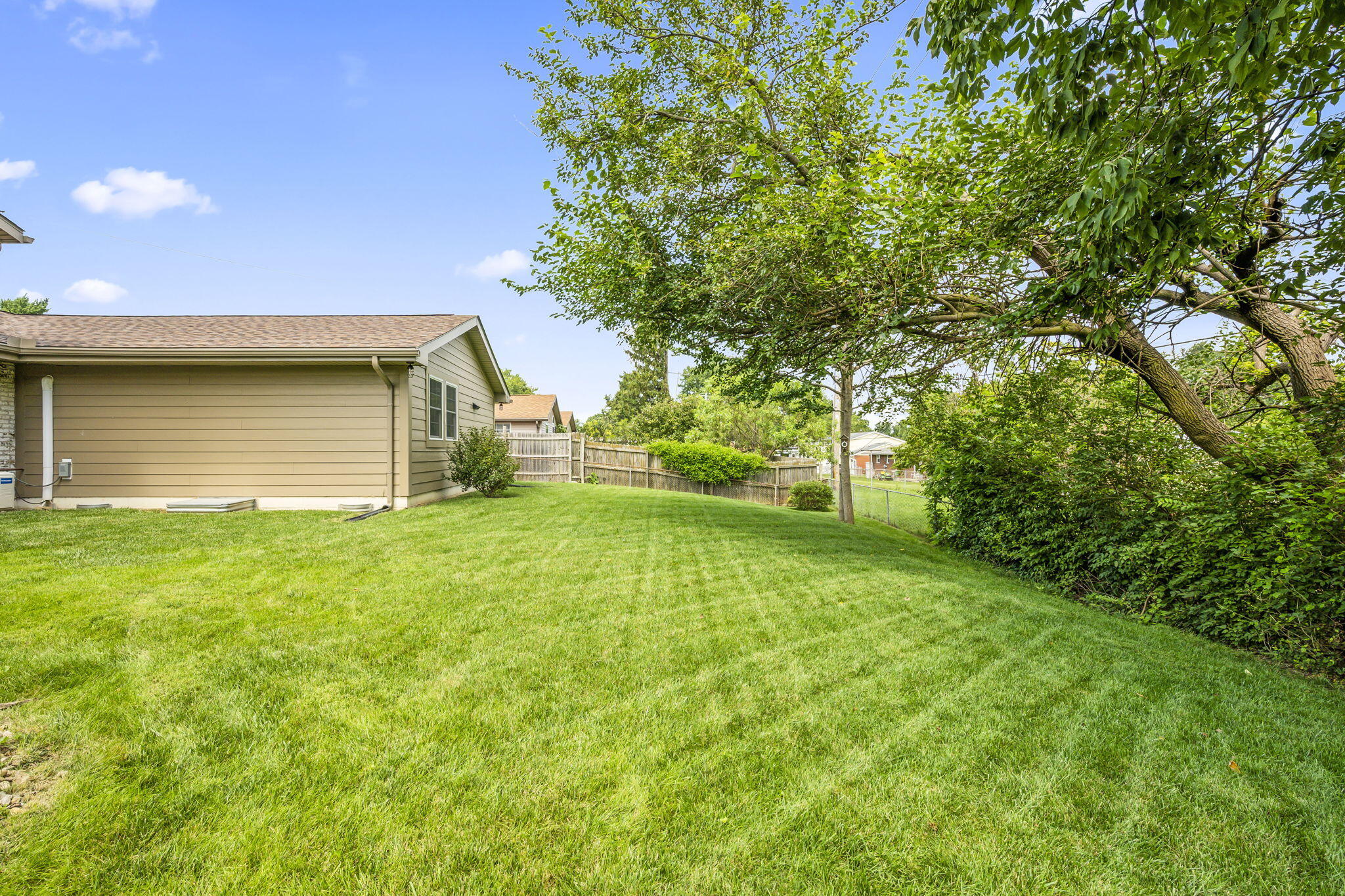 562 Hathaway, Tipp City, Ohio 45371