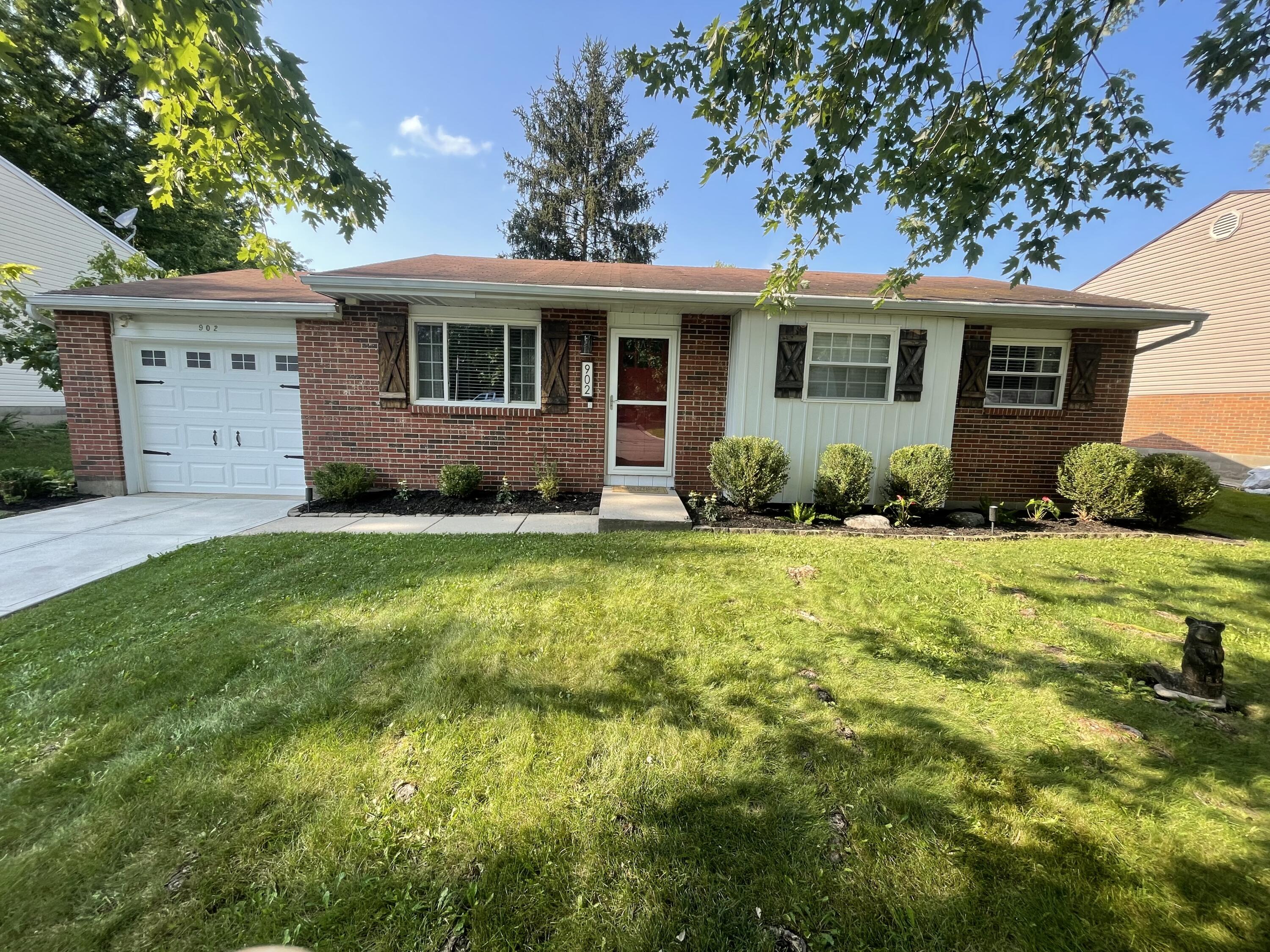 902 Martindale, Englewood, Ohio 45322