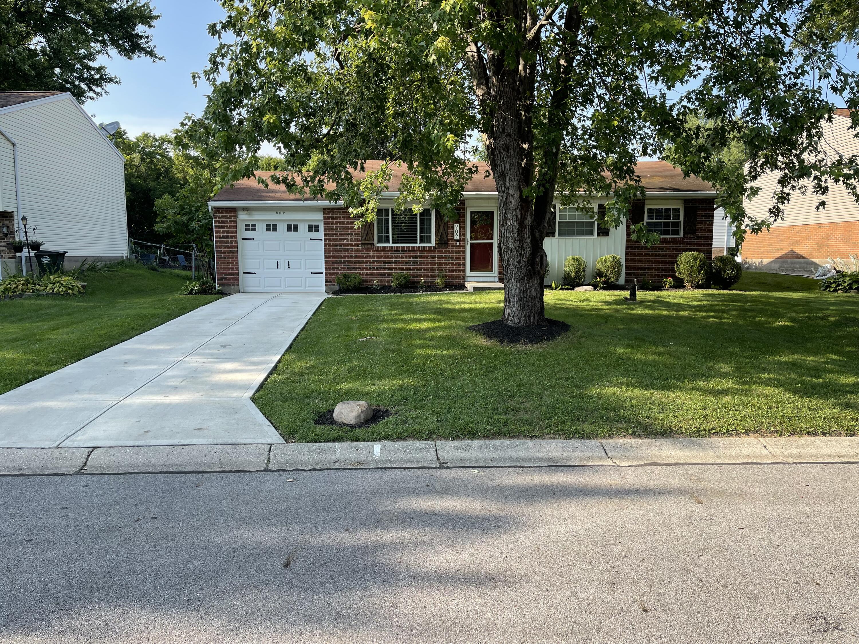 902 Martindale, Englewood, Ohio 45322