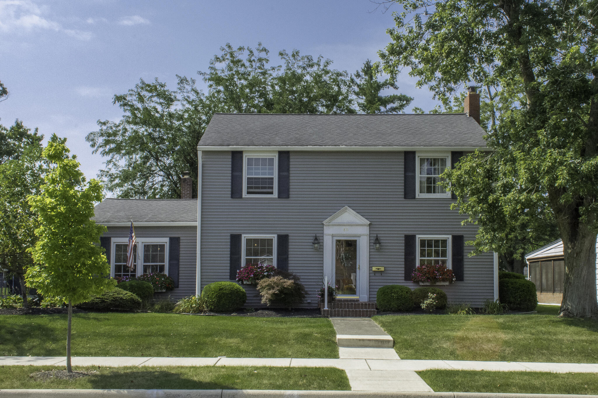 811 Benton, Wapakoneta, Ohio 45895