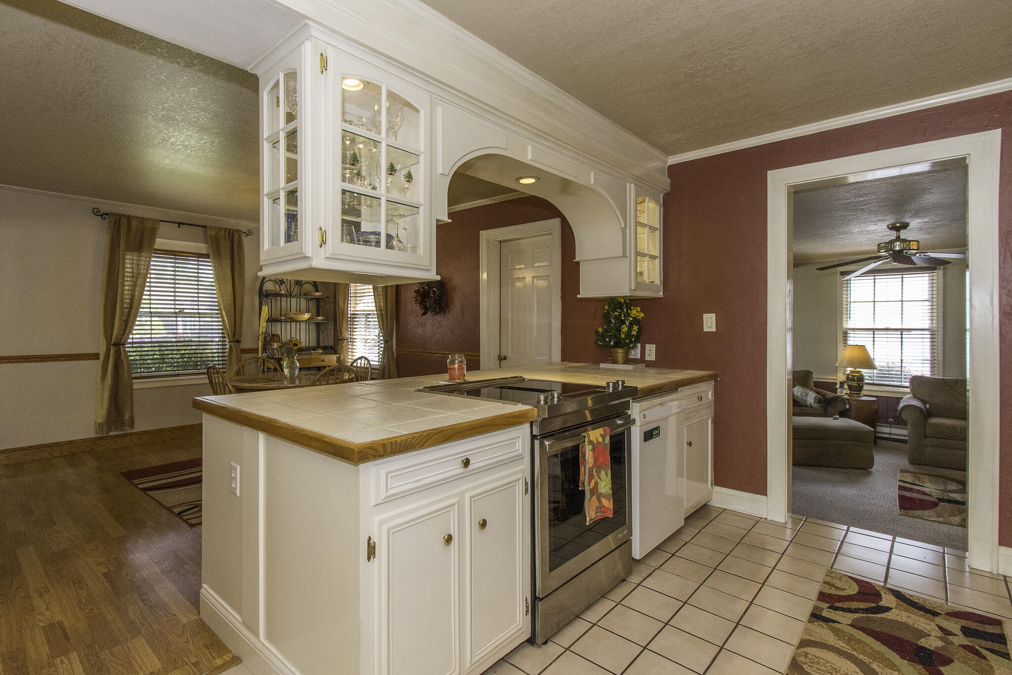 811 Benton, Wapakoneta, Ohio 45895