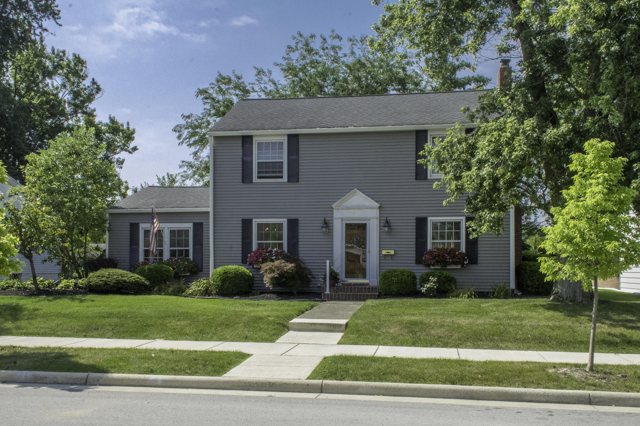 811 Benton, Wapakoneta, Ohio 45895