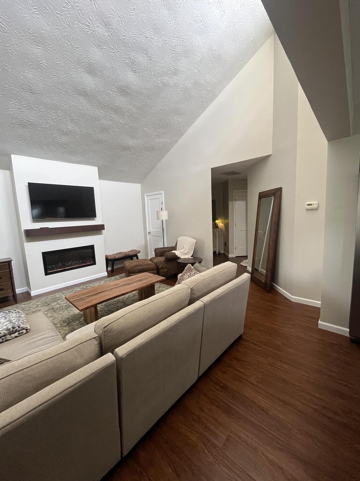 2715 Red Coach, Springfield, Ohio 45503