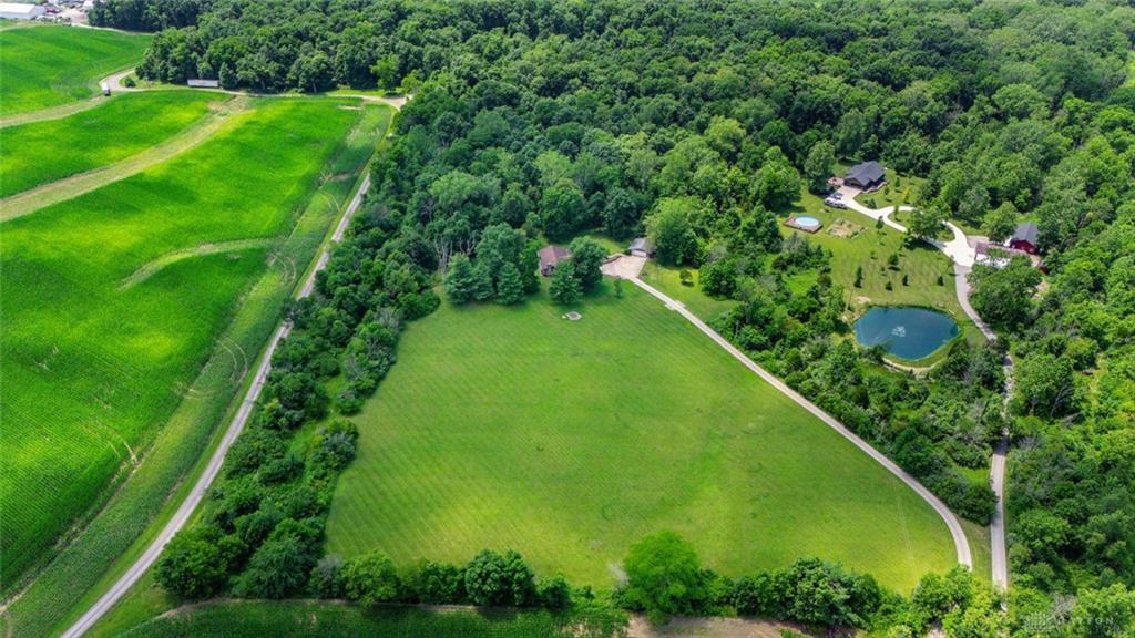 8721 Verona, Lewisburg, Ohio 45338