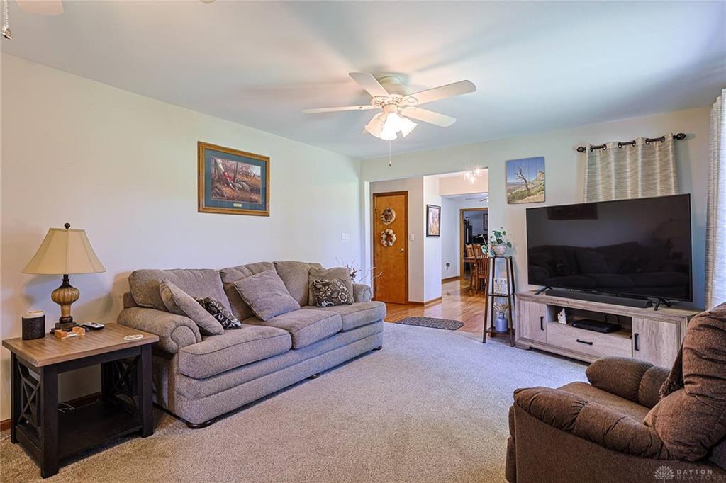 8721 Verona, Lewisburg, Ohio 45338