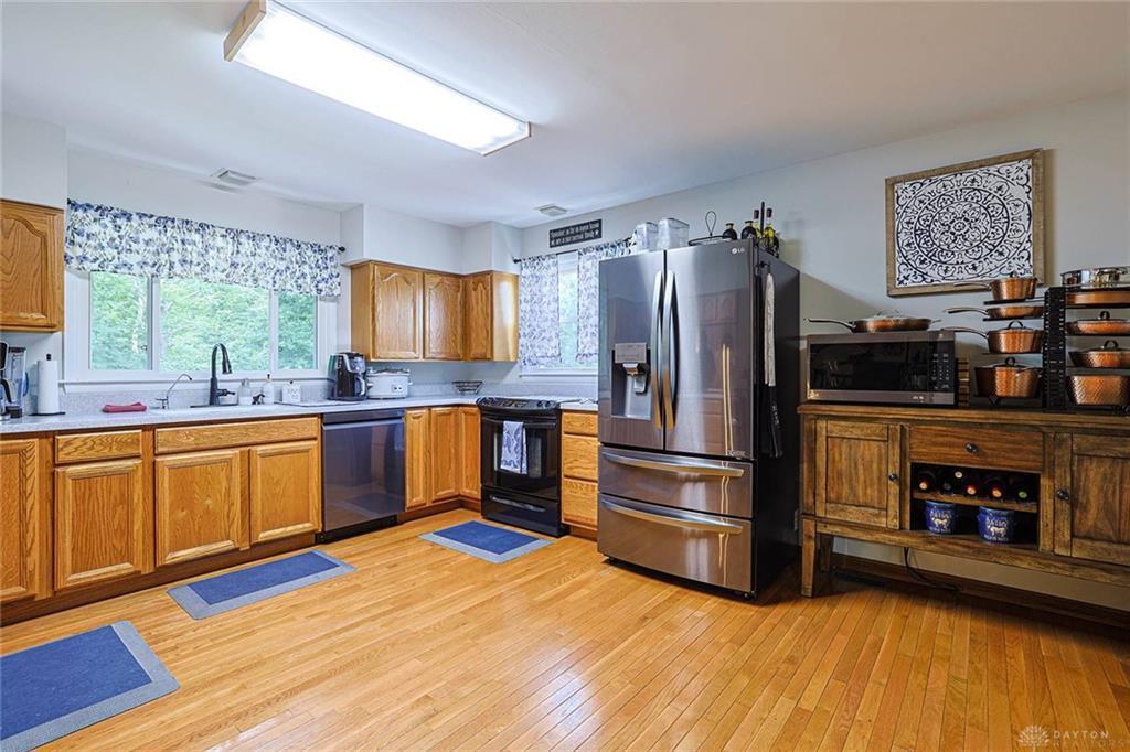 8721 Verona, Lewisburg, Ohio 45338